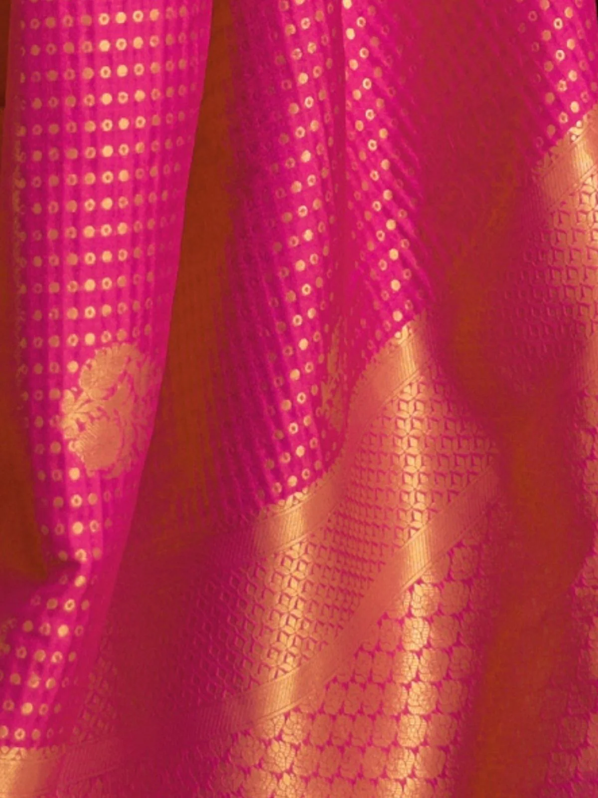 Odette Pink Woven Design Silk Blend Saree With Unstitched Blouse For Women - Image 3