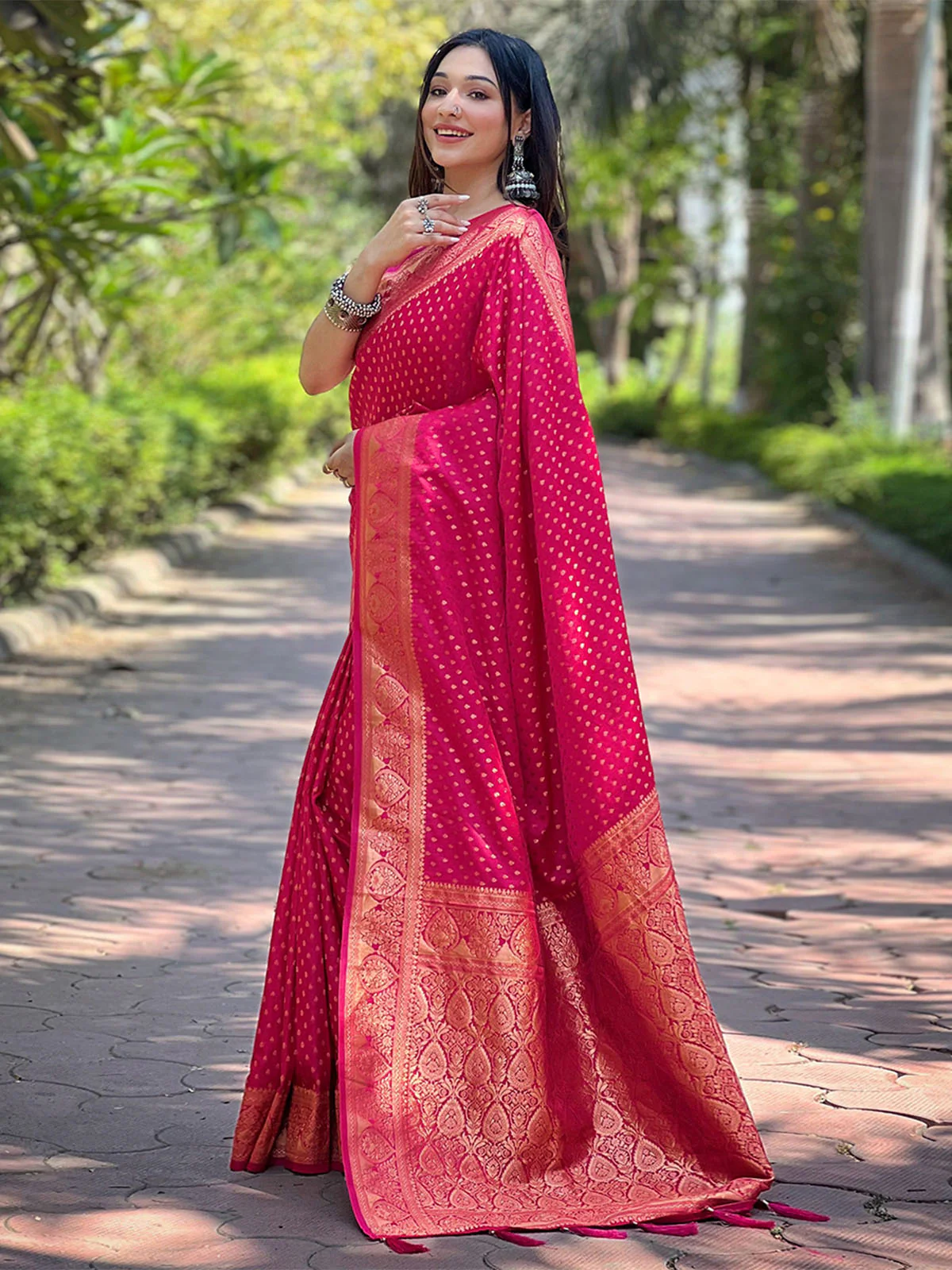 Odette Pink Woven Design Silk Blend Saree With Unstitched Blouse For Women - Image 2
