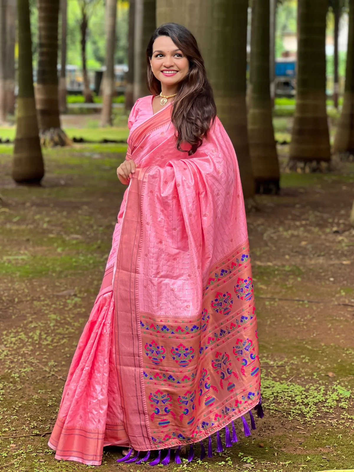 Odette Pink Woven Design Silk Blend Saree With Unstitched Blouse For Women - Image 2