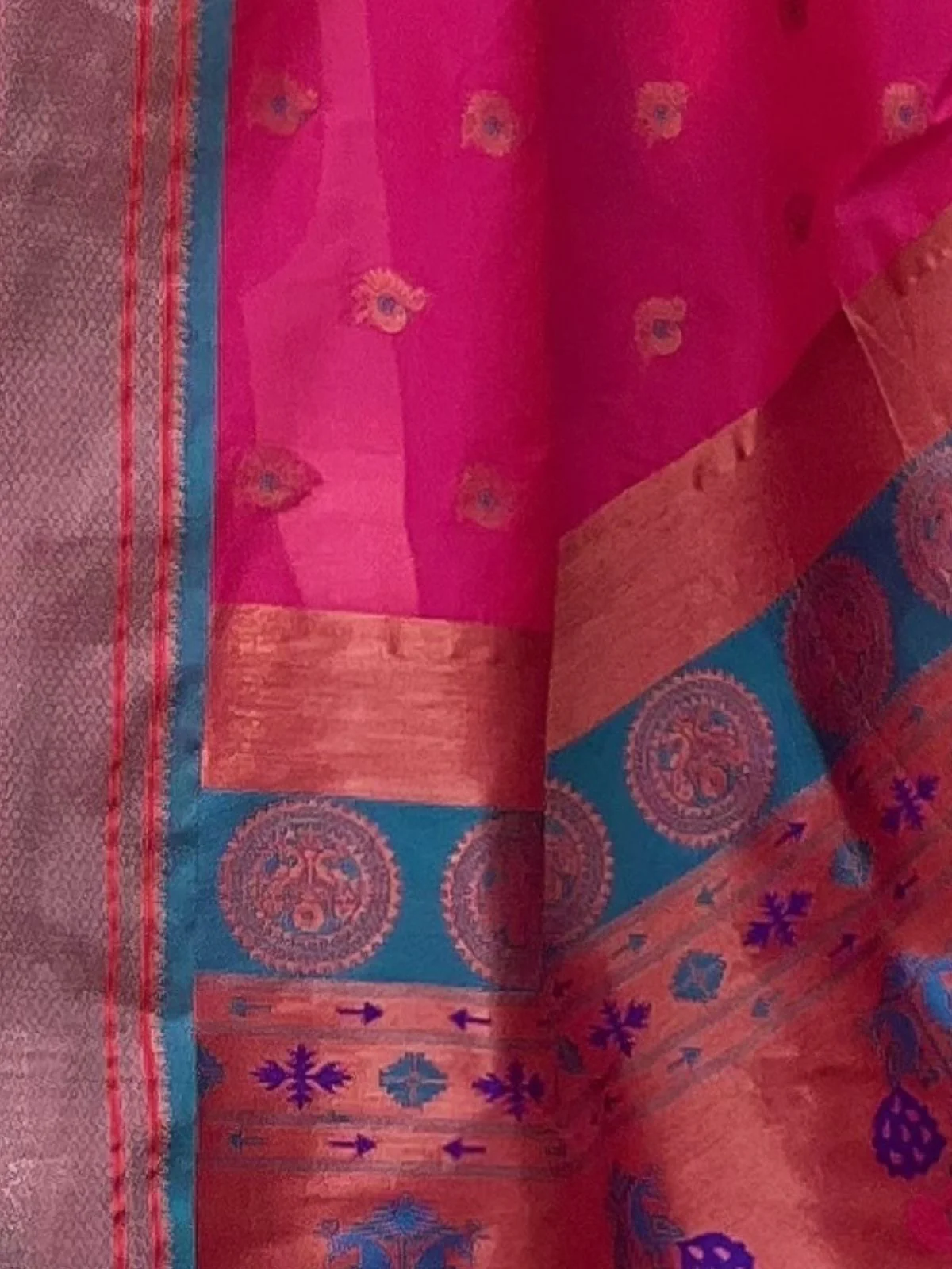 Odette Pink Woven Design Silk Blend Saree With Unstitched Blouse For Women - Image 4