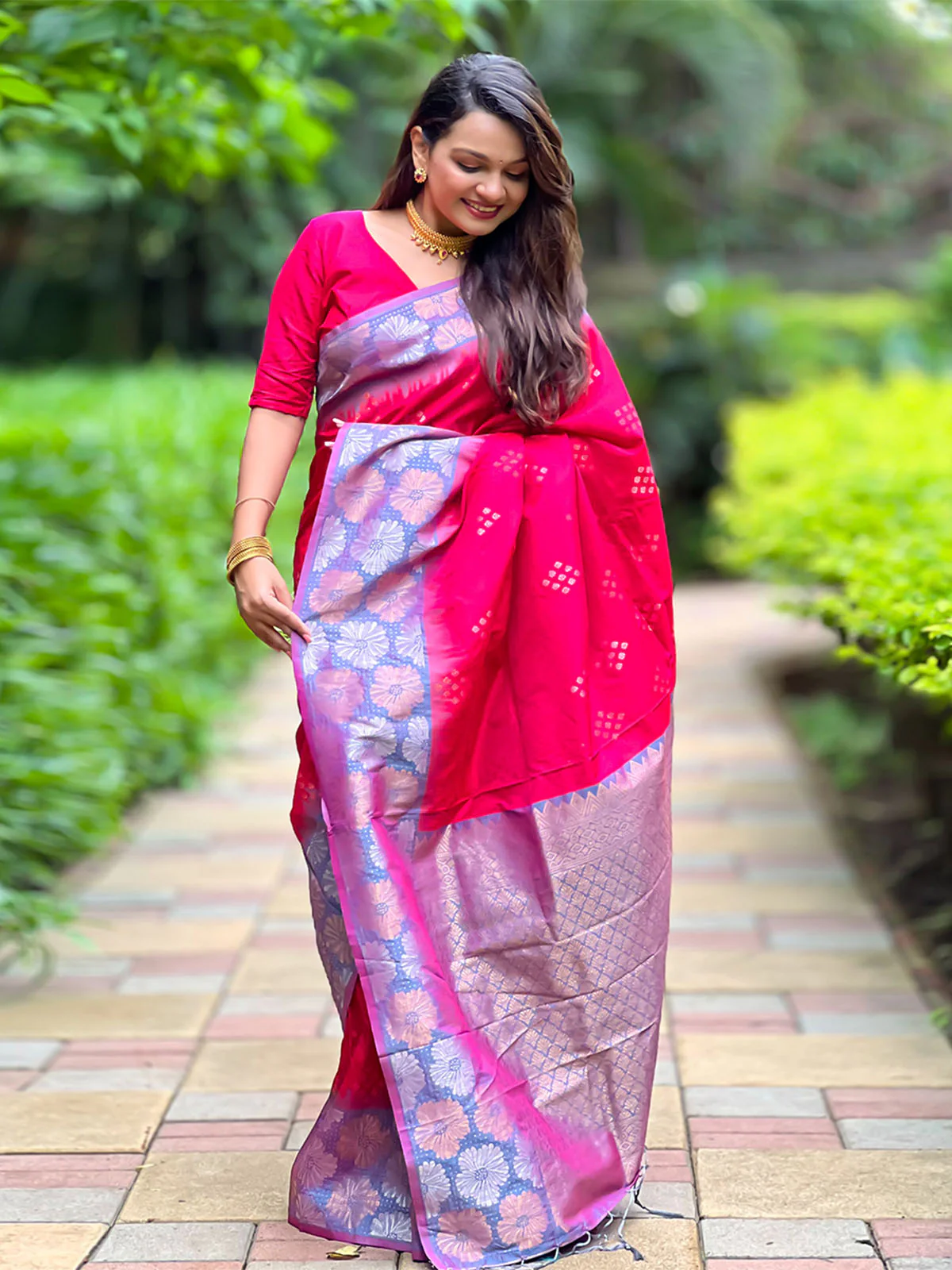 Odette Pink Woven Design Soft Silk Saree With Unstitched Blouse For Women - Image 2