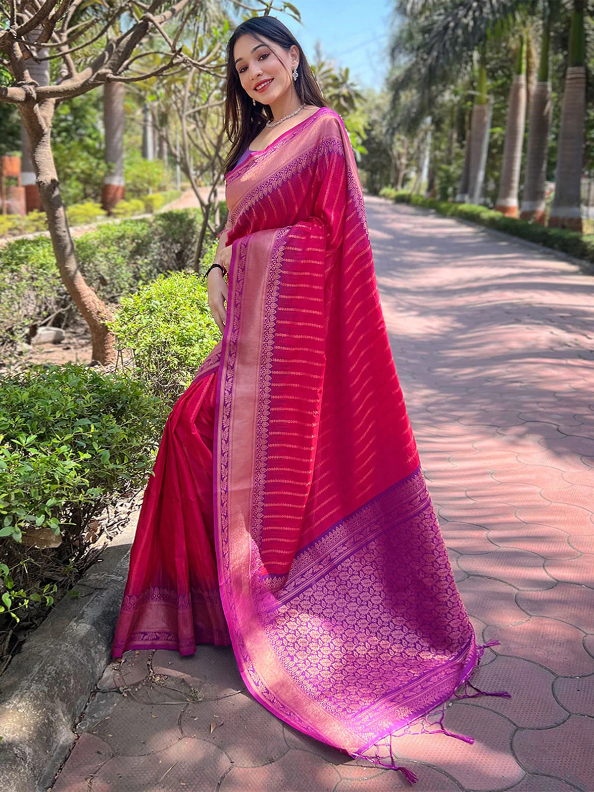 Odette Pink Woven Design Soft Silk Saree With Unstitched Blouse For Women - Image 2