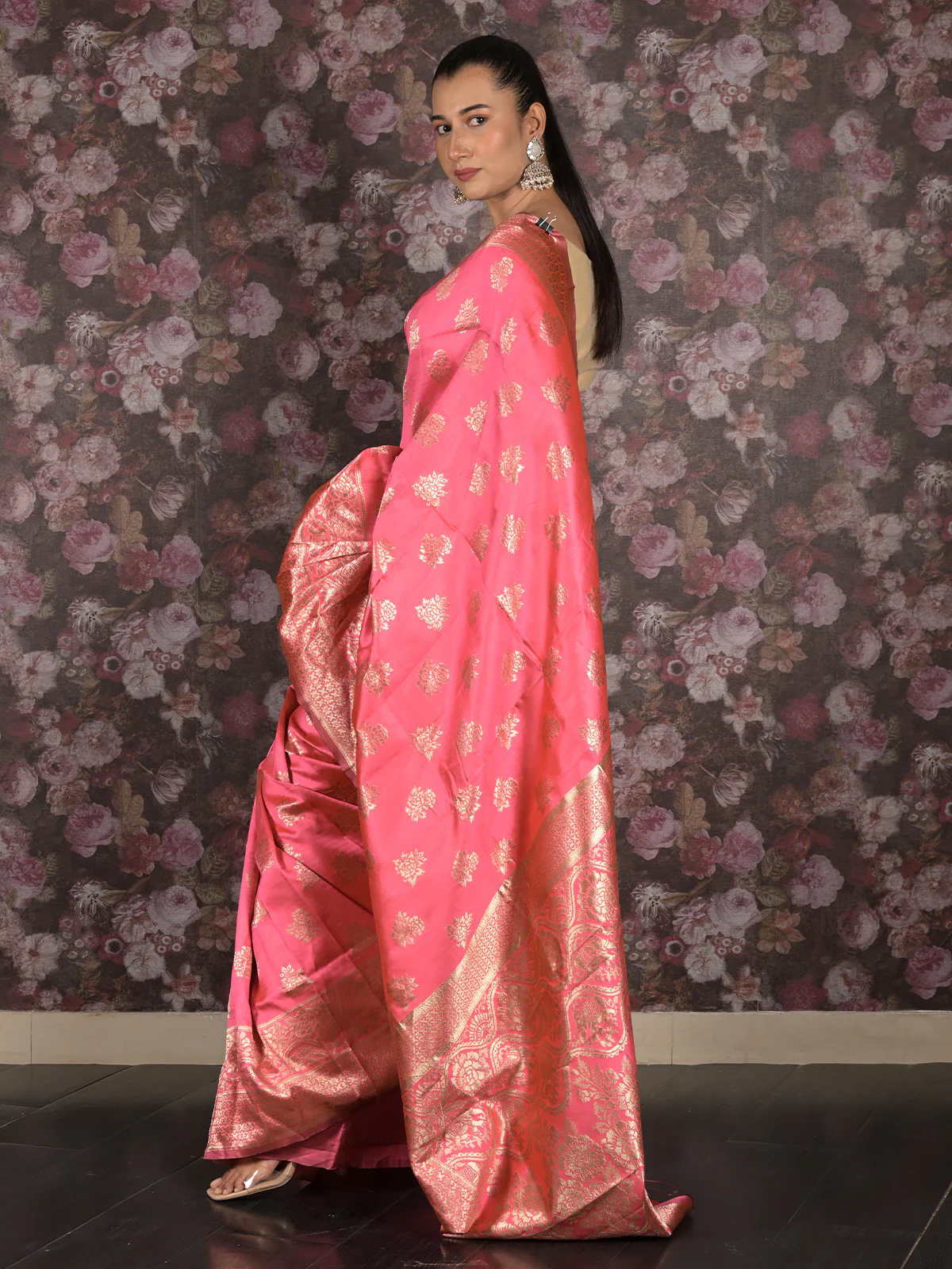 Odette Pink Woven Silk Blend Saree With Unstitched Blouse For Women - Image 3