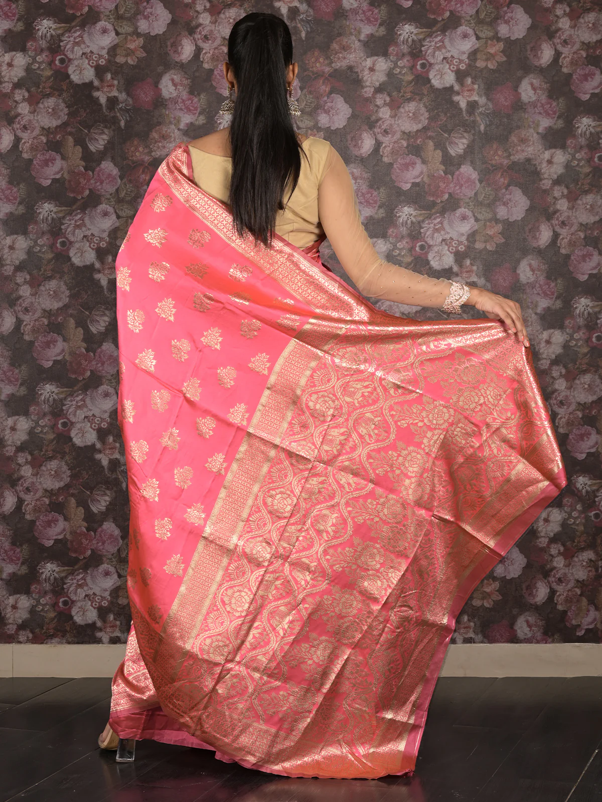 Odette Pink Woven Silk Blend Saree With Unstitched Blouse For Women - Image 4