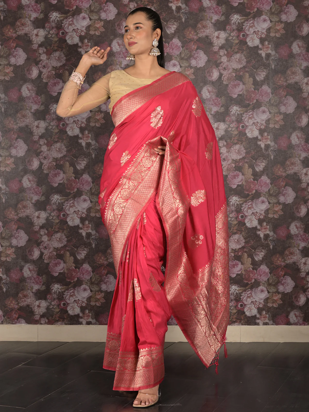 Odette Pink Woven Silk Blend Saree With Unstitched Blouse For Women - Image 2