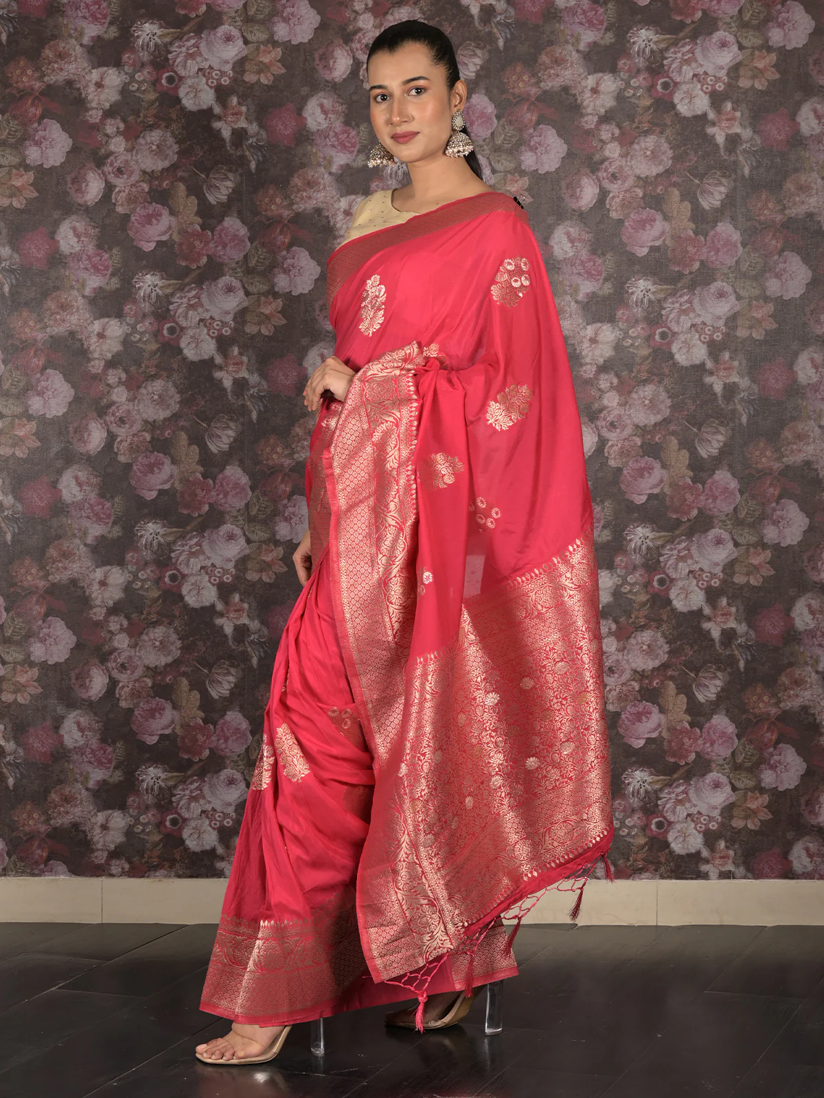 Odette Pink Woven Silk Blend Saree With Unstitched Blouse For Women - Image 3