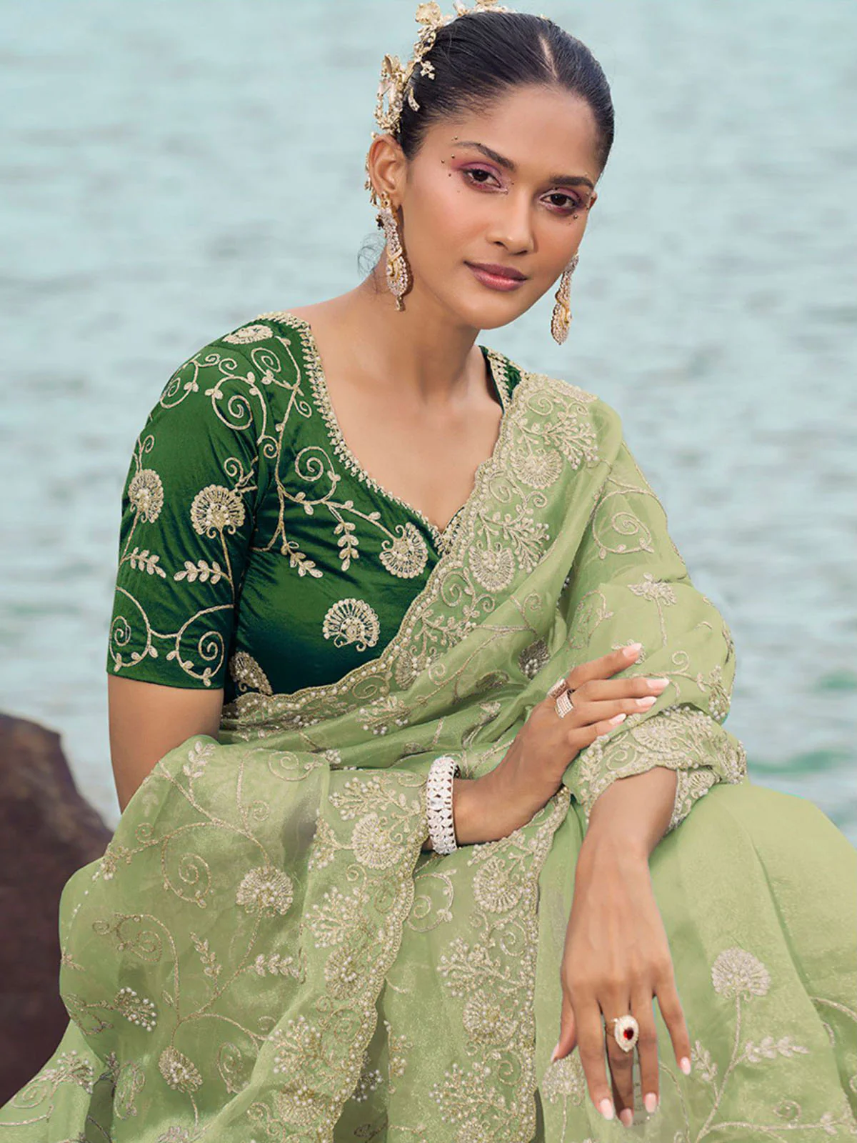 Odette Light Green Embroidered Organza Saree With Unstitched Blouse For Women - Image 2
