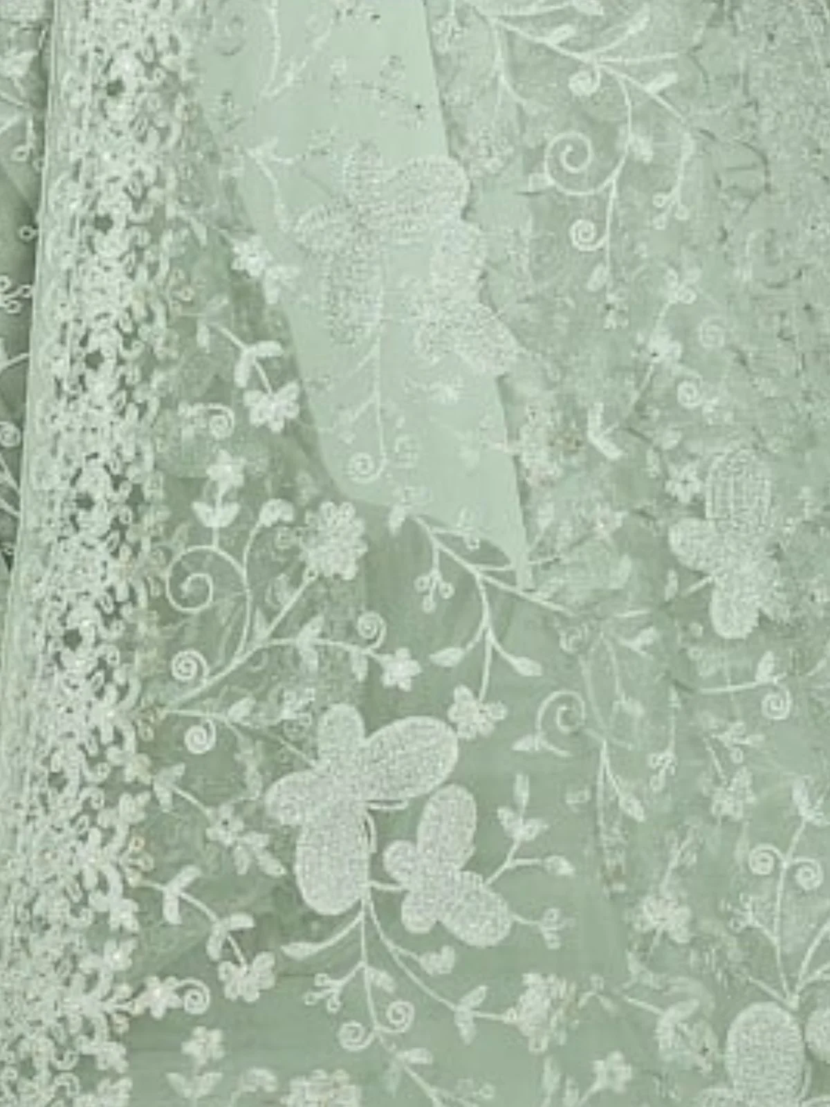 Odette Sea Green Embroidered Net Saree With unstitched Blouse For Women - Image 3