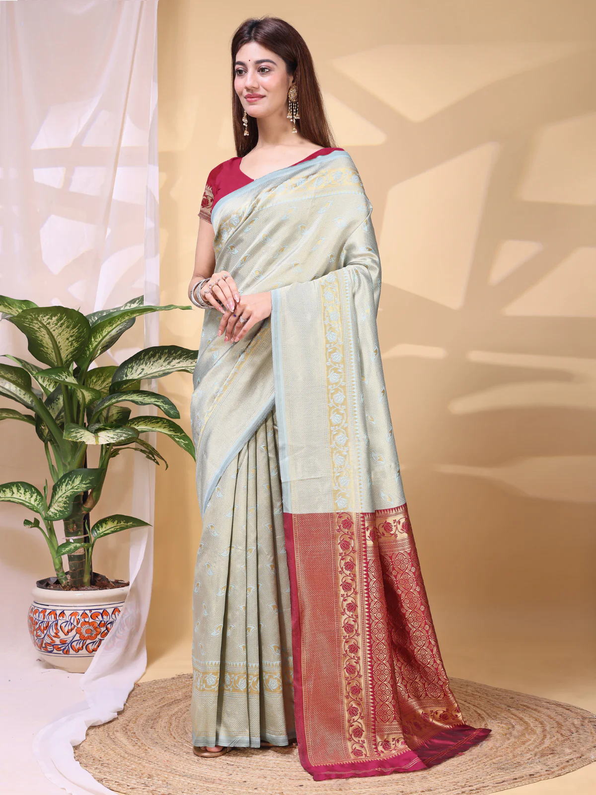 Odette Pista Green Silk Blend Woven Saree For Women