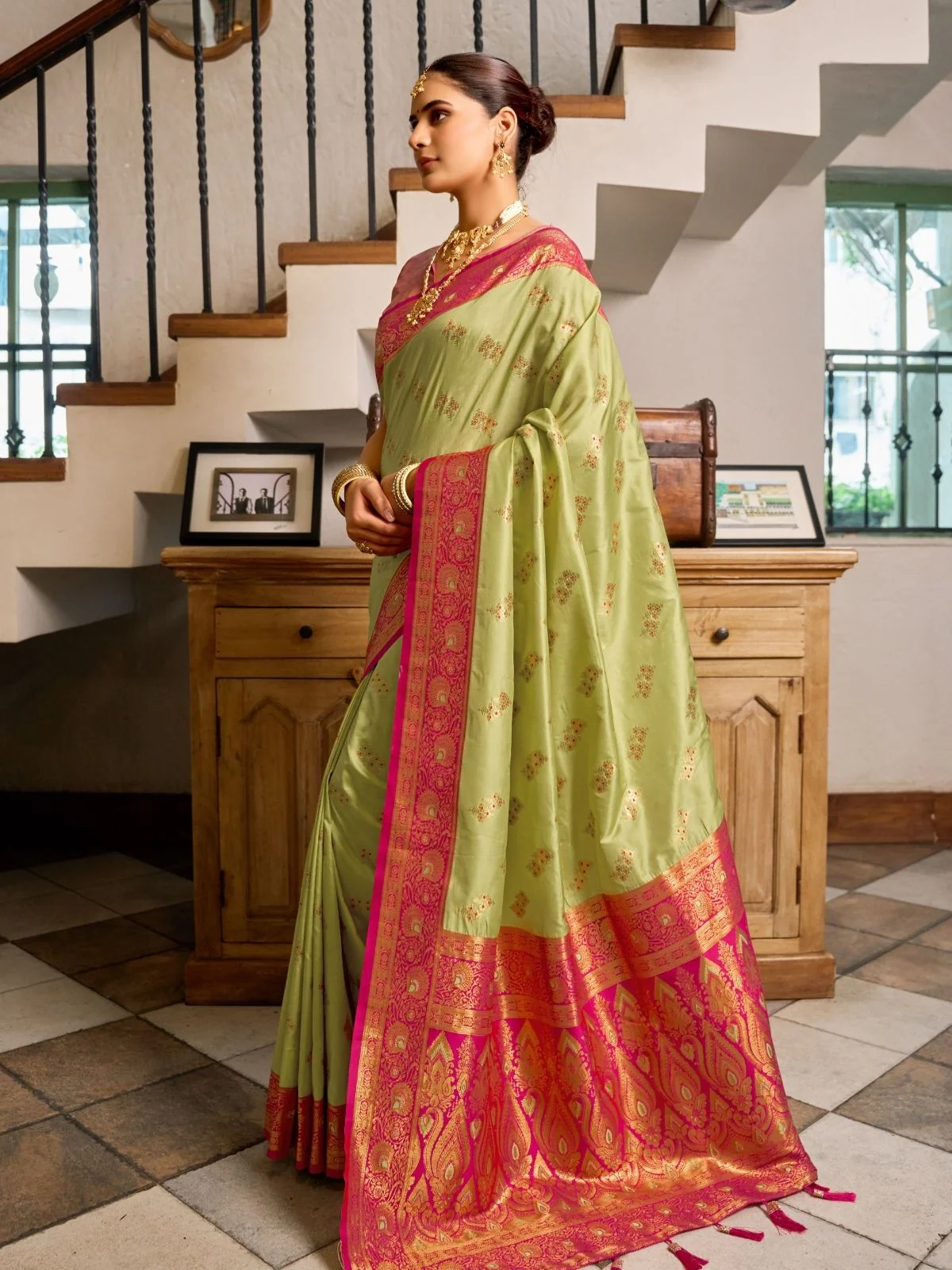 Odette Pista Green Silk Woven Saree For Women - Image 3