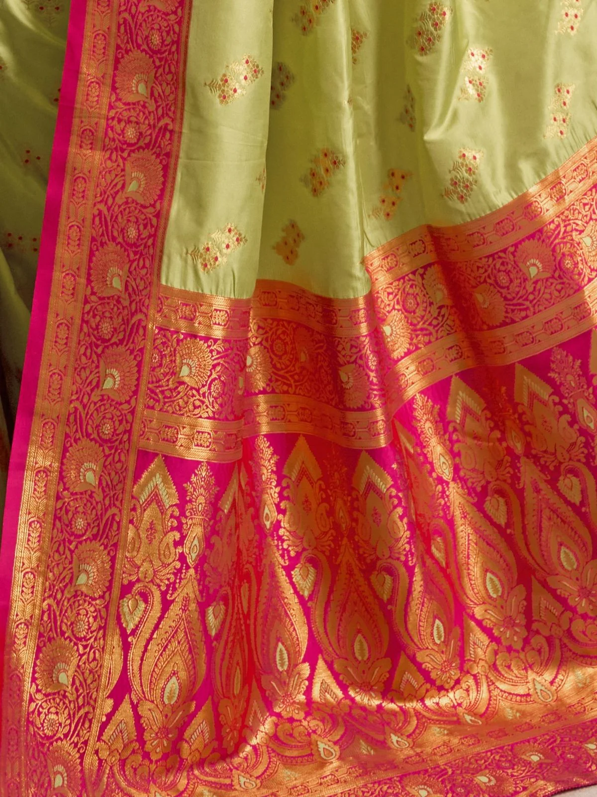 Odette Pista Green Silk Woven Saree For Women - Image 6
