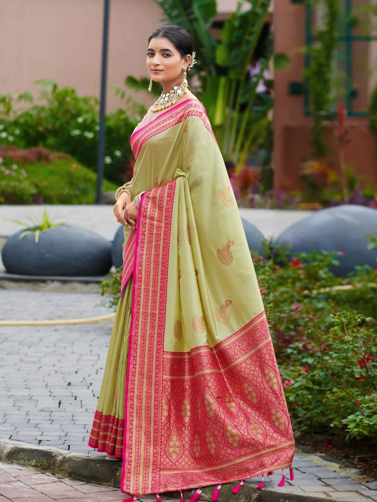 Odette Pista Green Silk Zari Woven Saree For Women - Image 2