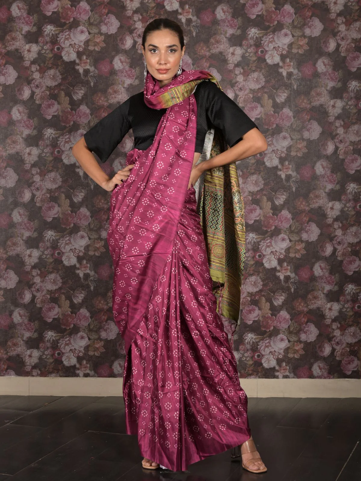 Odette Purple Bandhani Print Silk Blend Saree with Unstitched Blouse for Women - Image 3