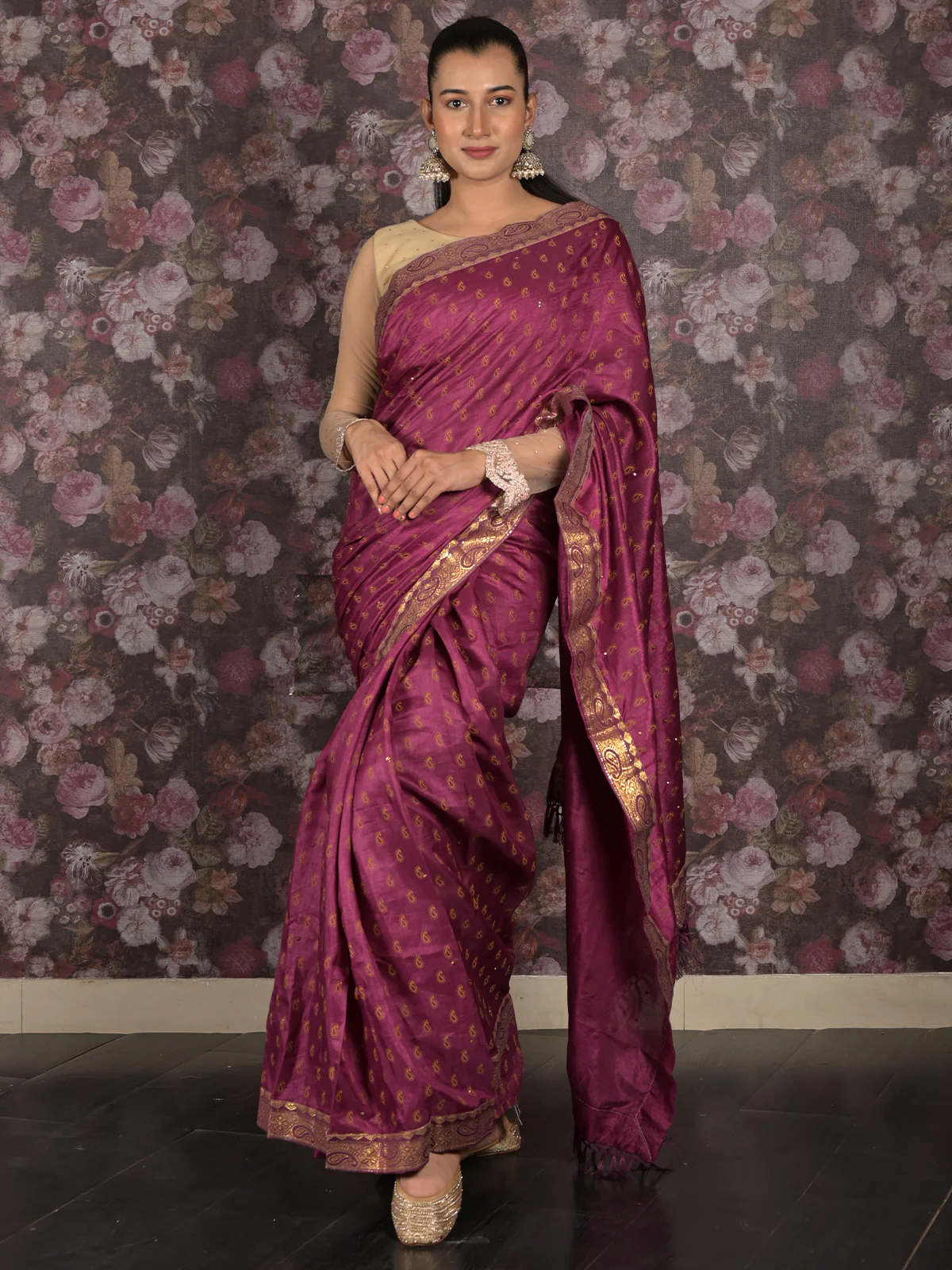 Odette Purple Block Printed Silk Blend Saree With Unstitched Blouse For Women - Image 2