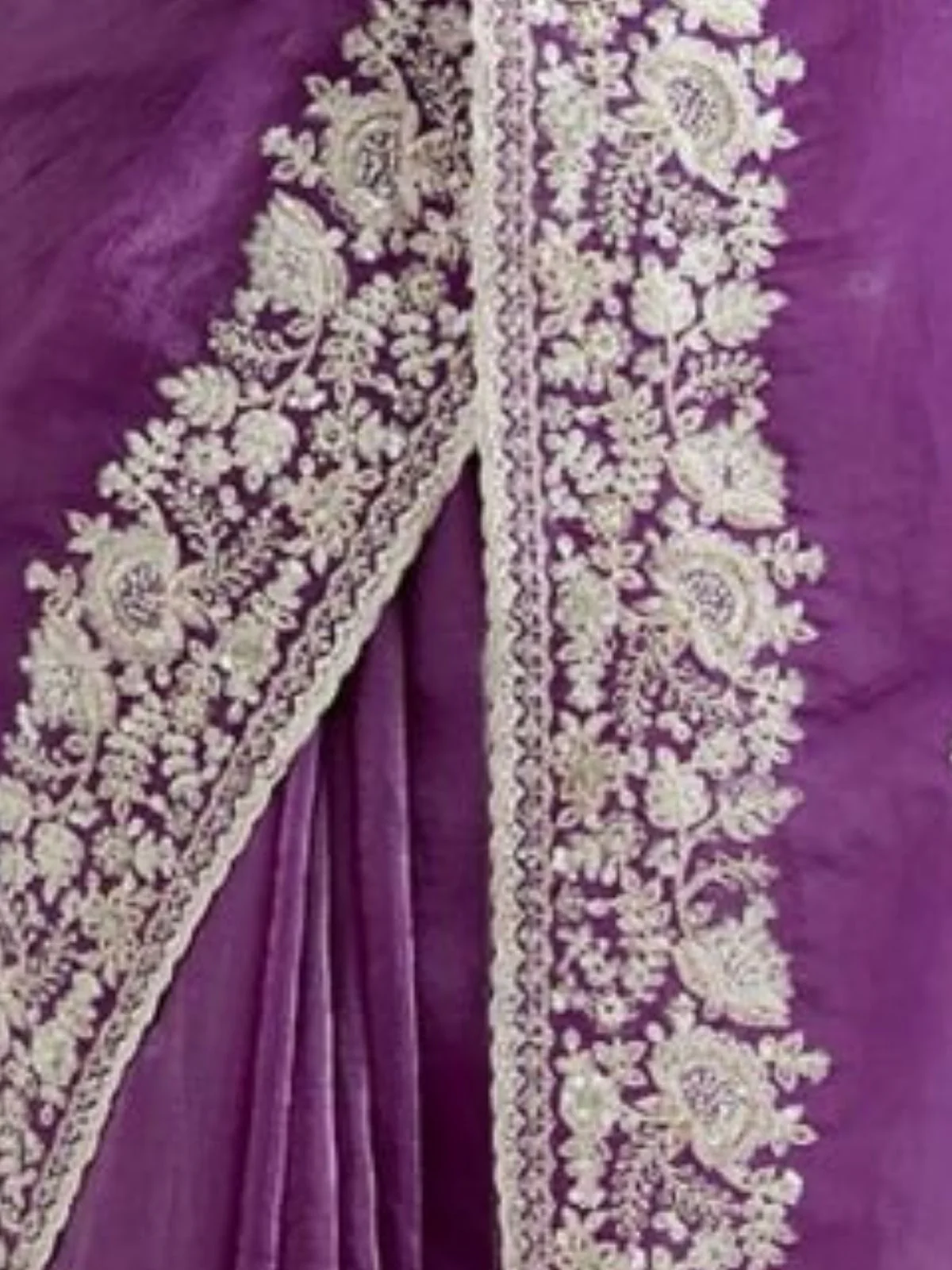 Odette Purple Crush Embellished Saree For Women - Image 4
