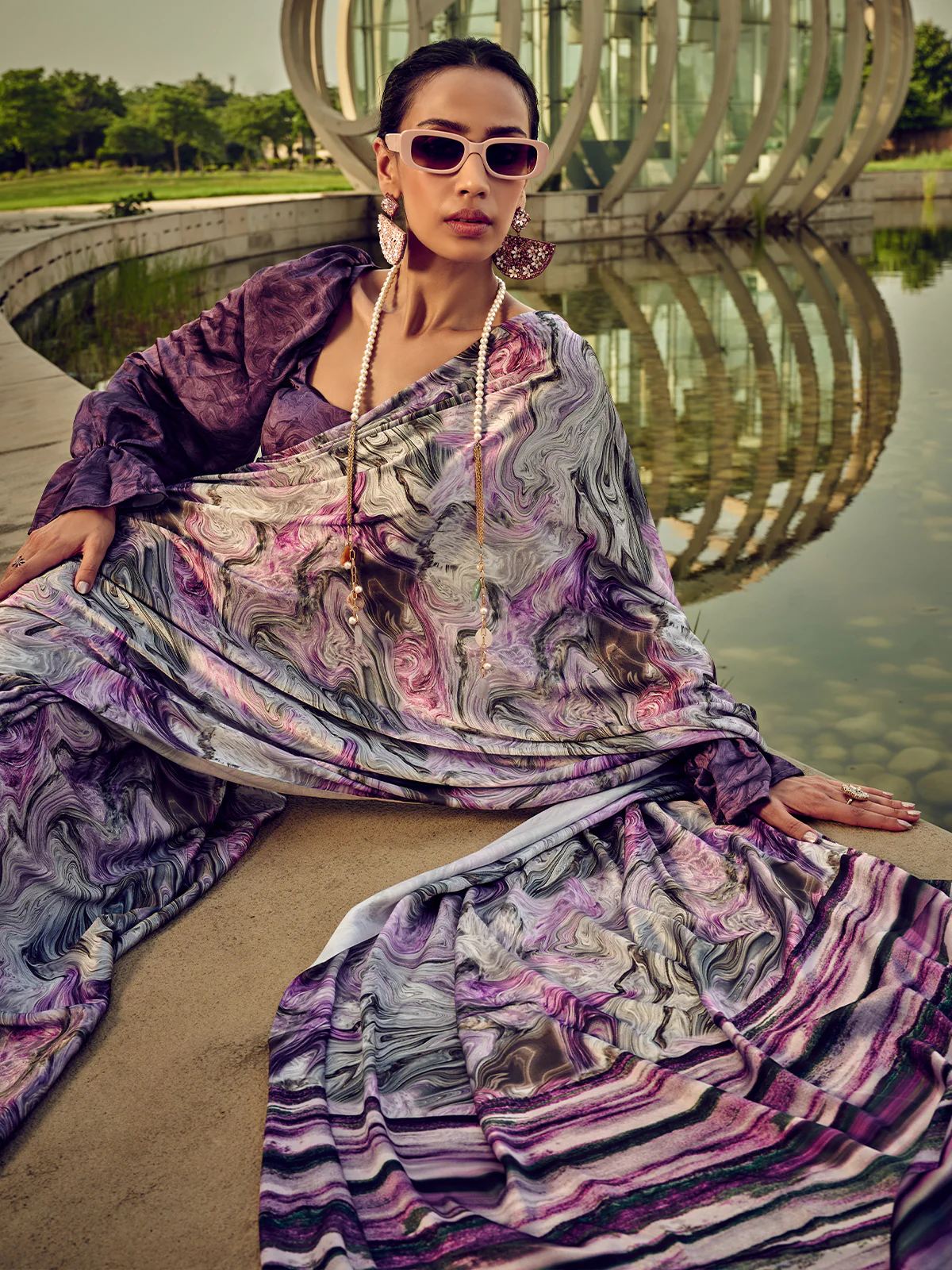 Odette Purple Digital Printed Saree For Women - Image 3