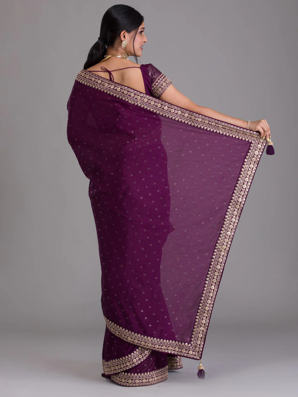 Odette Purple Embroidered Art Silk Saree With Unstitched Blouse For Women - Image 4
