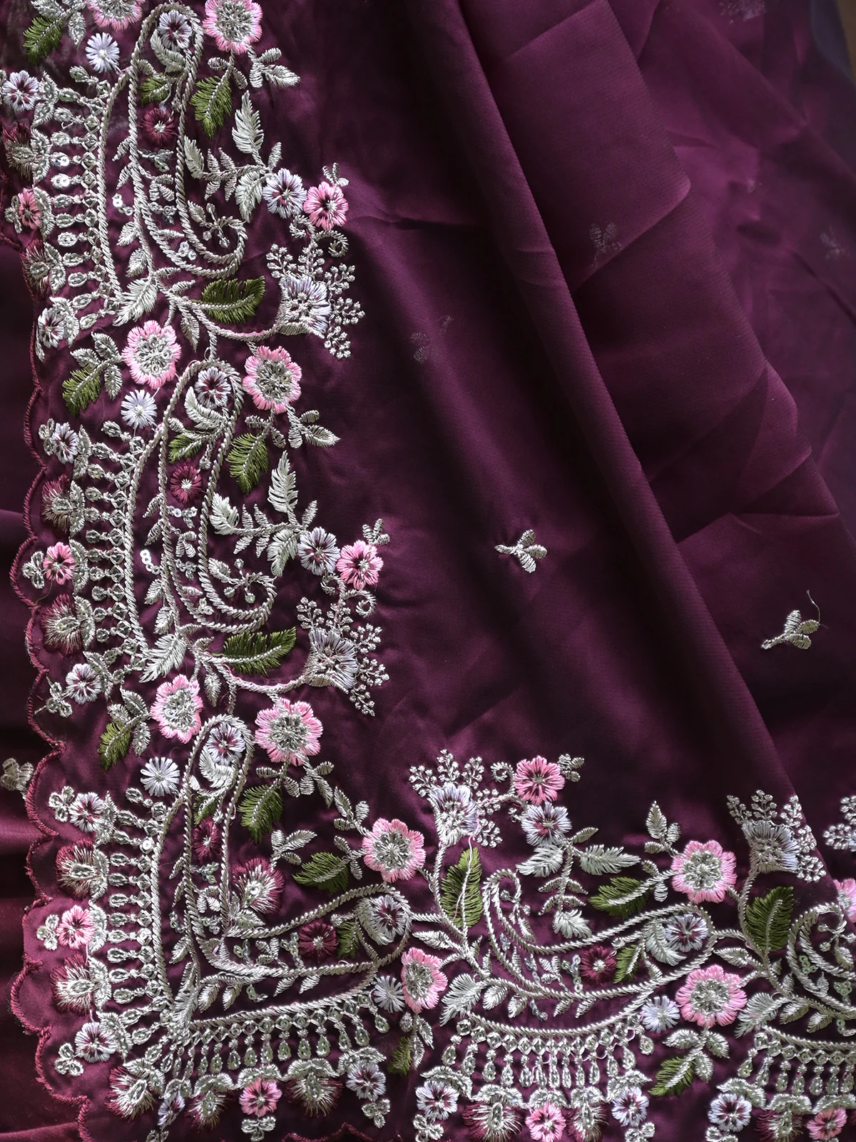 Odette Purple Embroidered Satin Georgette Saree with Unstitched Blouse for Women - Image 5