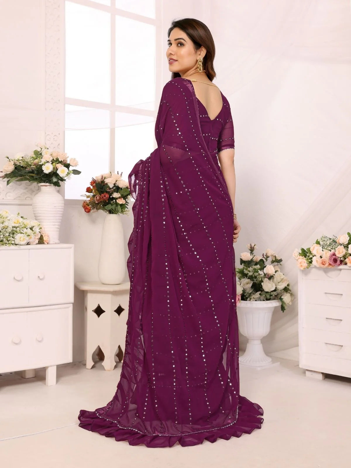 Odette Purple Georgette Embellished Saree For Women - Image 3
