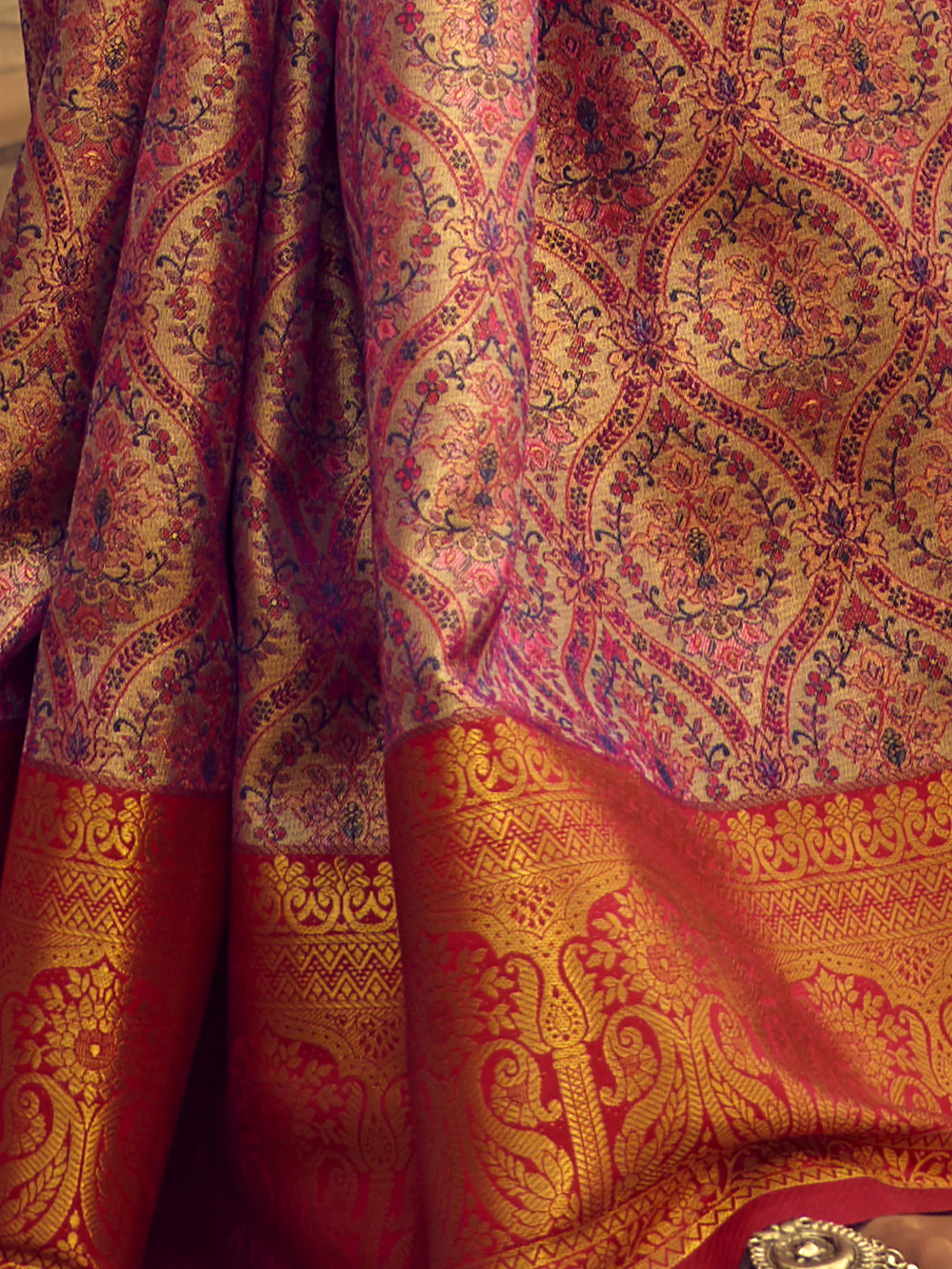 Odette Purple Handloom Woven Silk Blend Saree for Women With Unstitched Blouse - Image 4