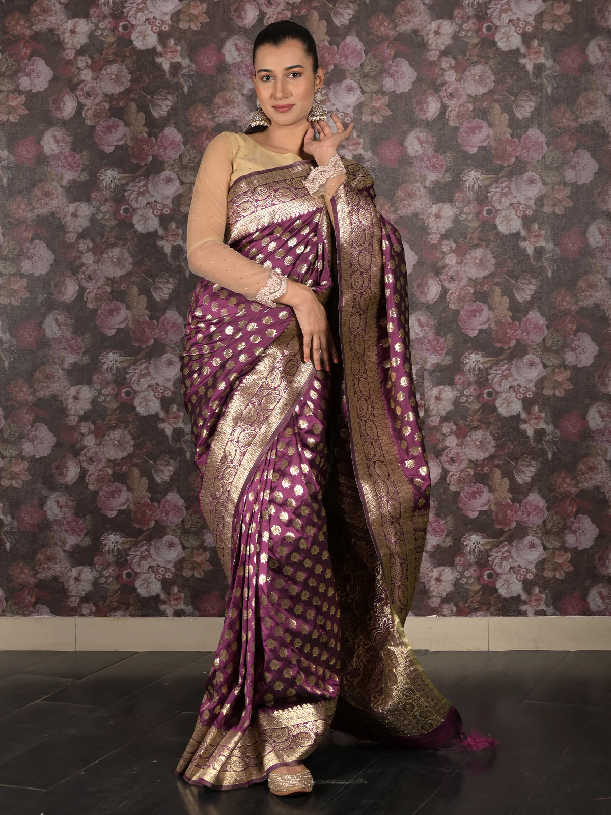Odette Purple Heavy Silk Blend Woven Saree With Unstitched Blouse For Women - Image 2