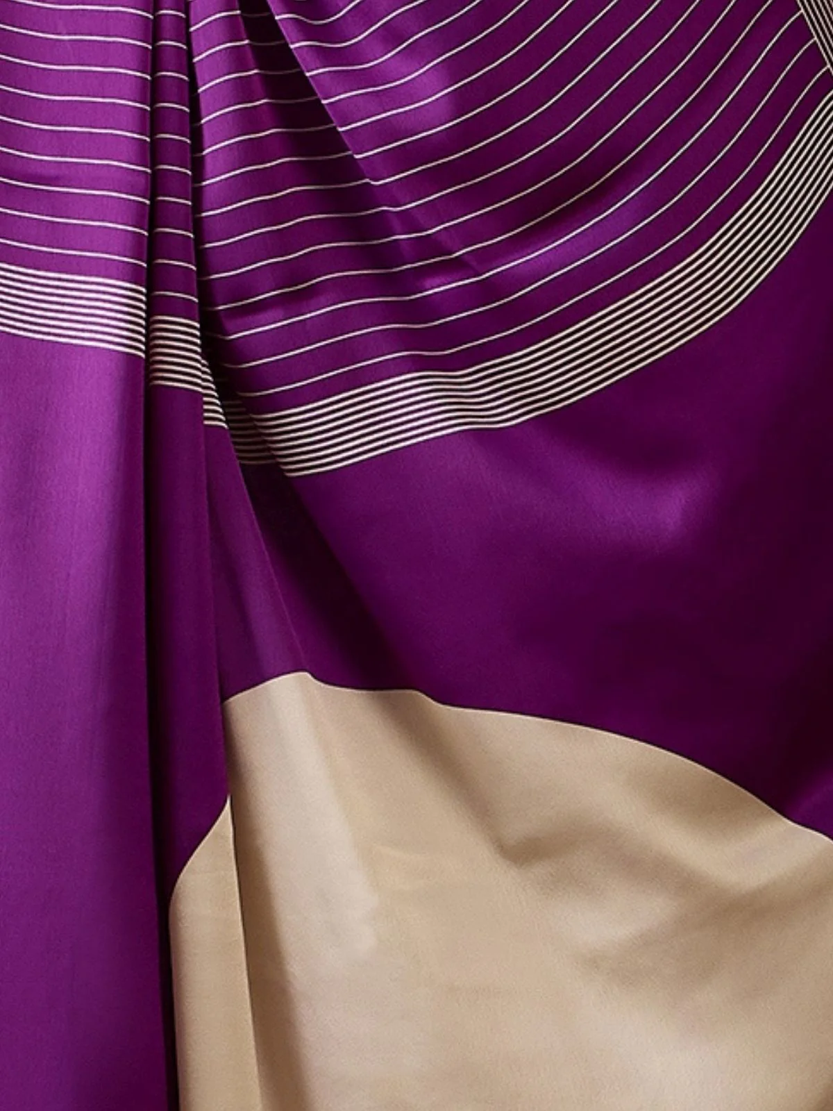 Odette Purple Silk Blend Printed Elegant Saree For Women - Image 6