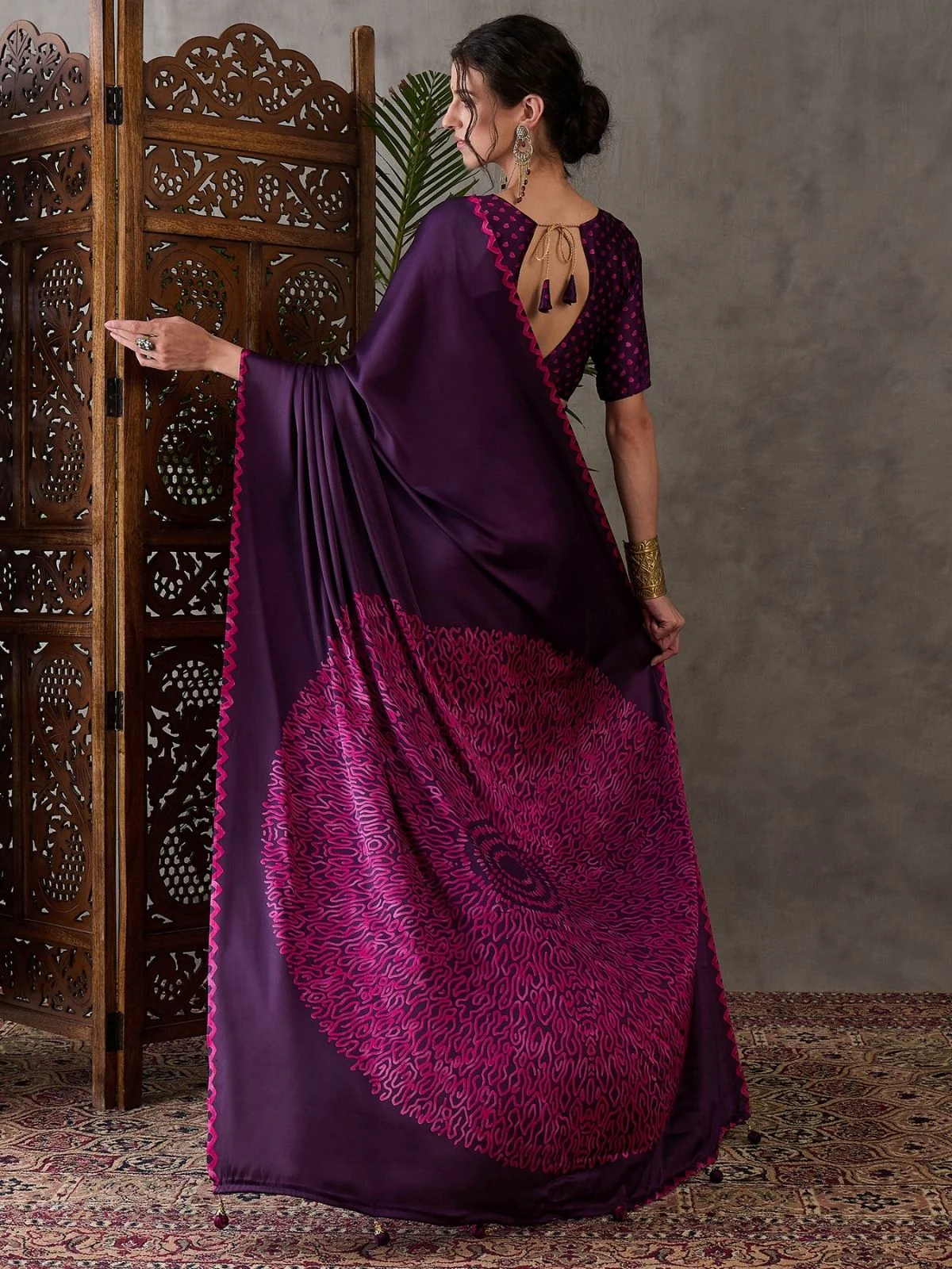 Odette Purple Silk Blend Printed Elegant Saree For Women - Image 2