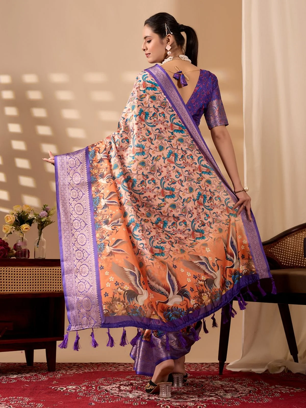 Odette Purple Silk Blend Printed Saree For Women - Image 3