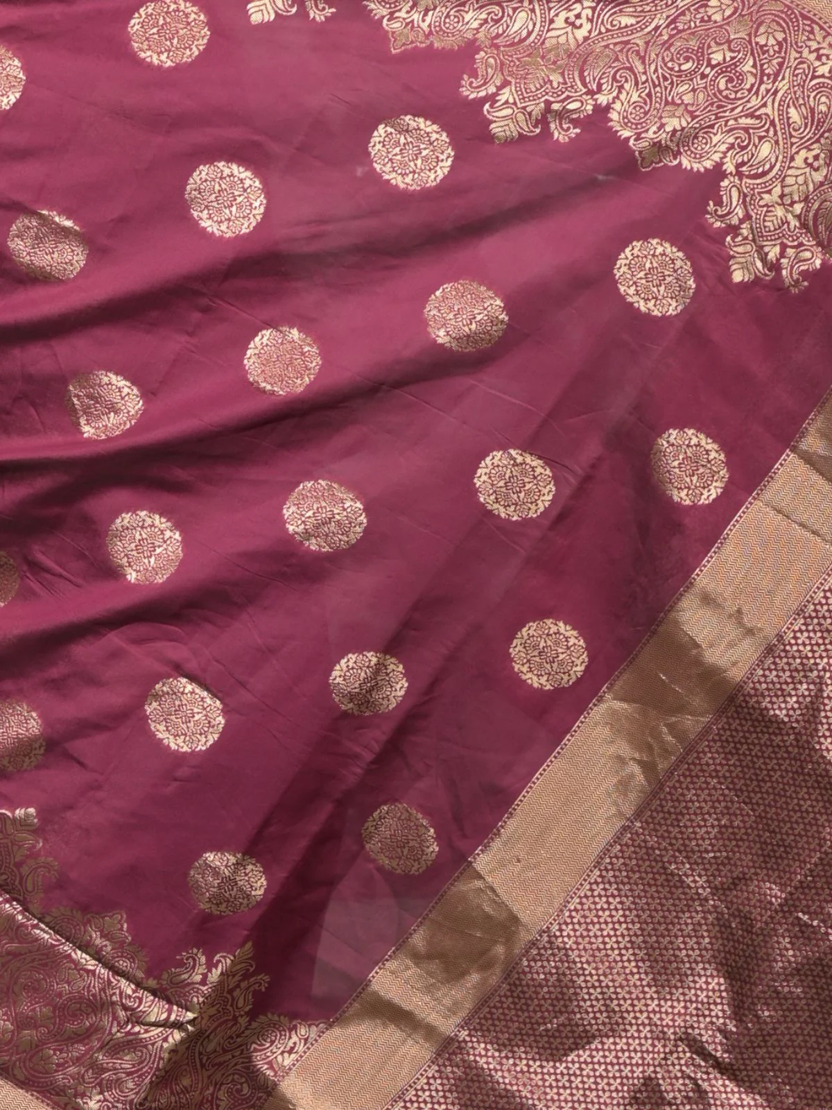 Odette Purple Silk Blend Saree With Unstitched Blouse For Women - Image 5