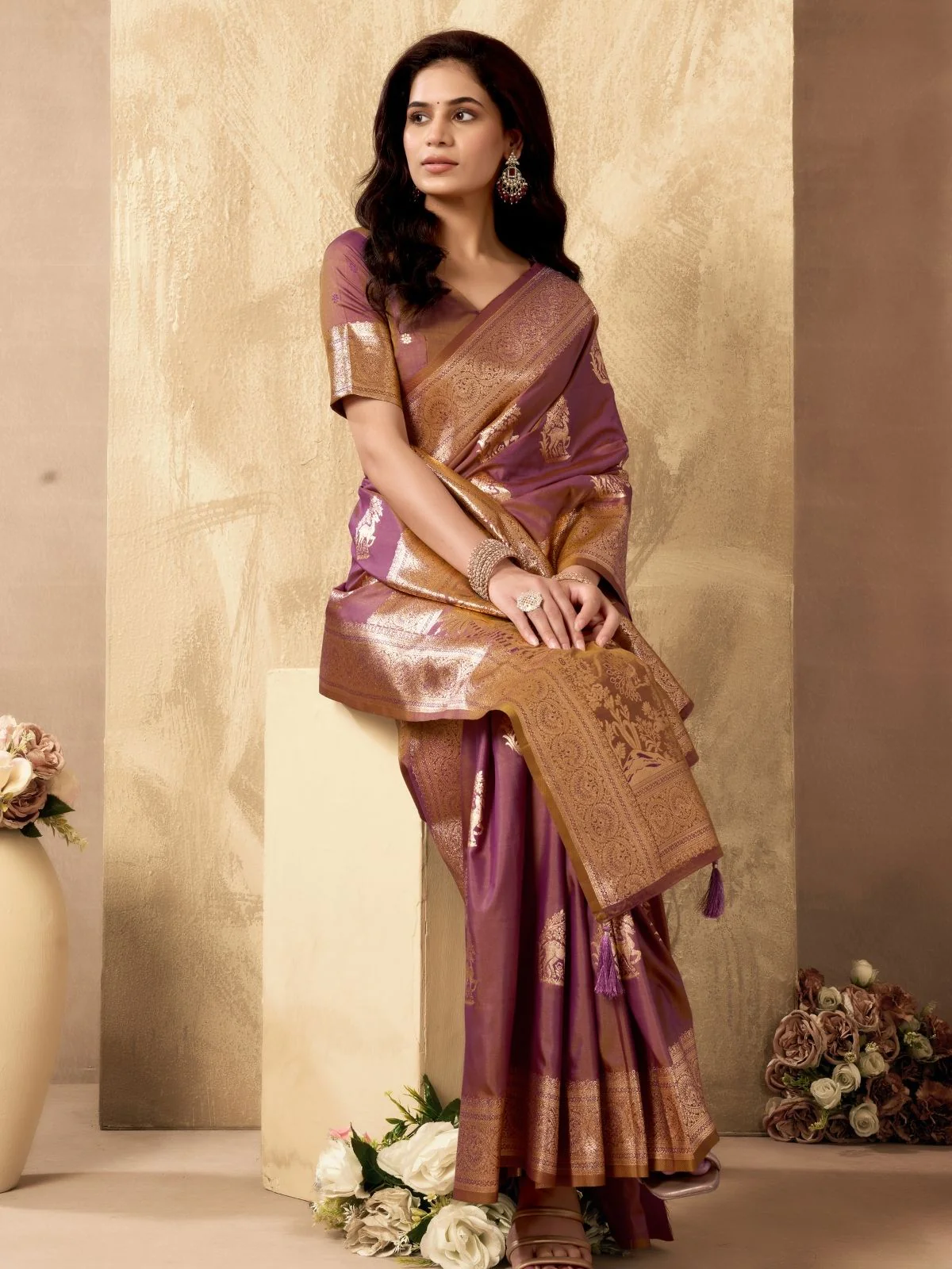 Odette Purple Silk Blend Woven Saree For Women - Image 3