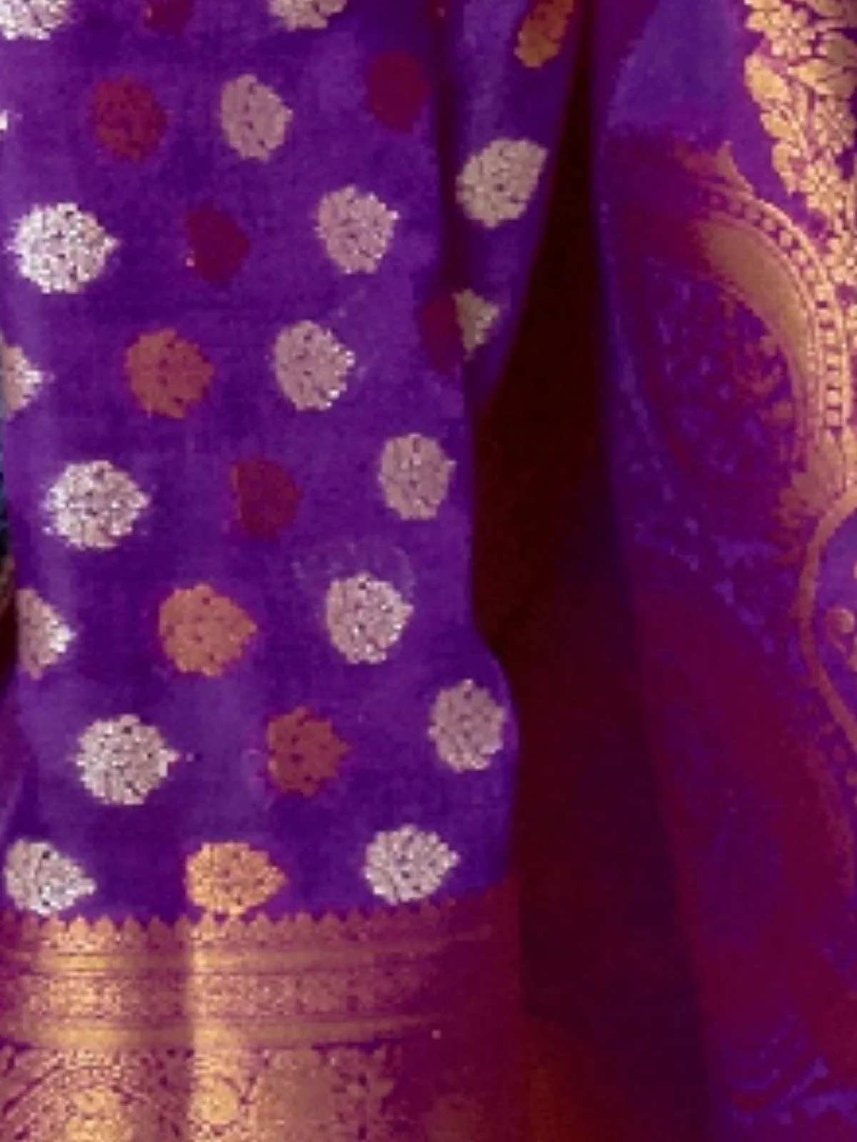 Odette Purple Silk Blend Woven Saree With Unstitched Blouse for Women - Image 3