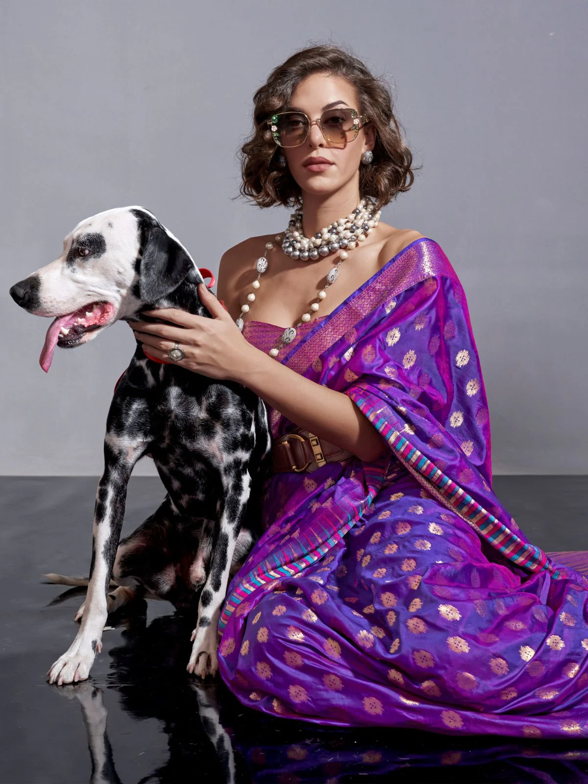 Odette Purple Silk Blend Woven Saree With Unstitched Blouse For Women - Image 2