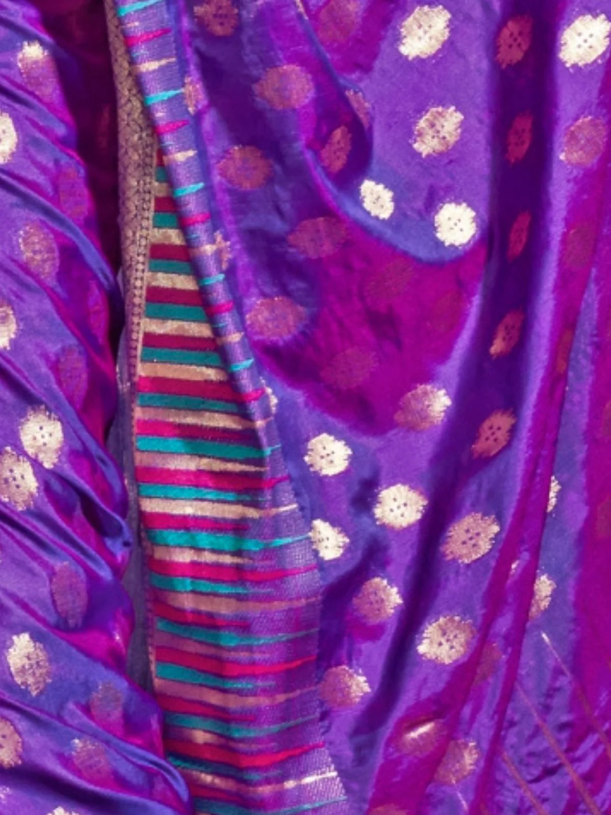 Odette Purple Silk Blend Woven Saree With Unstitched Blouse For Women - Image 3