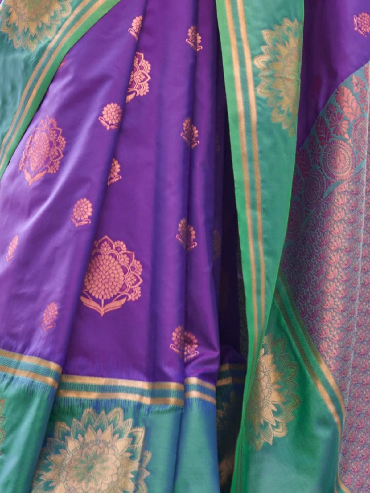 Odette Purple Silk Blend Woven Saree With Unstitched Blouse For Women - Image 3