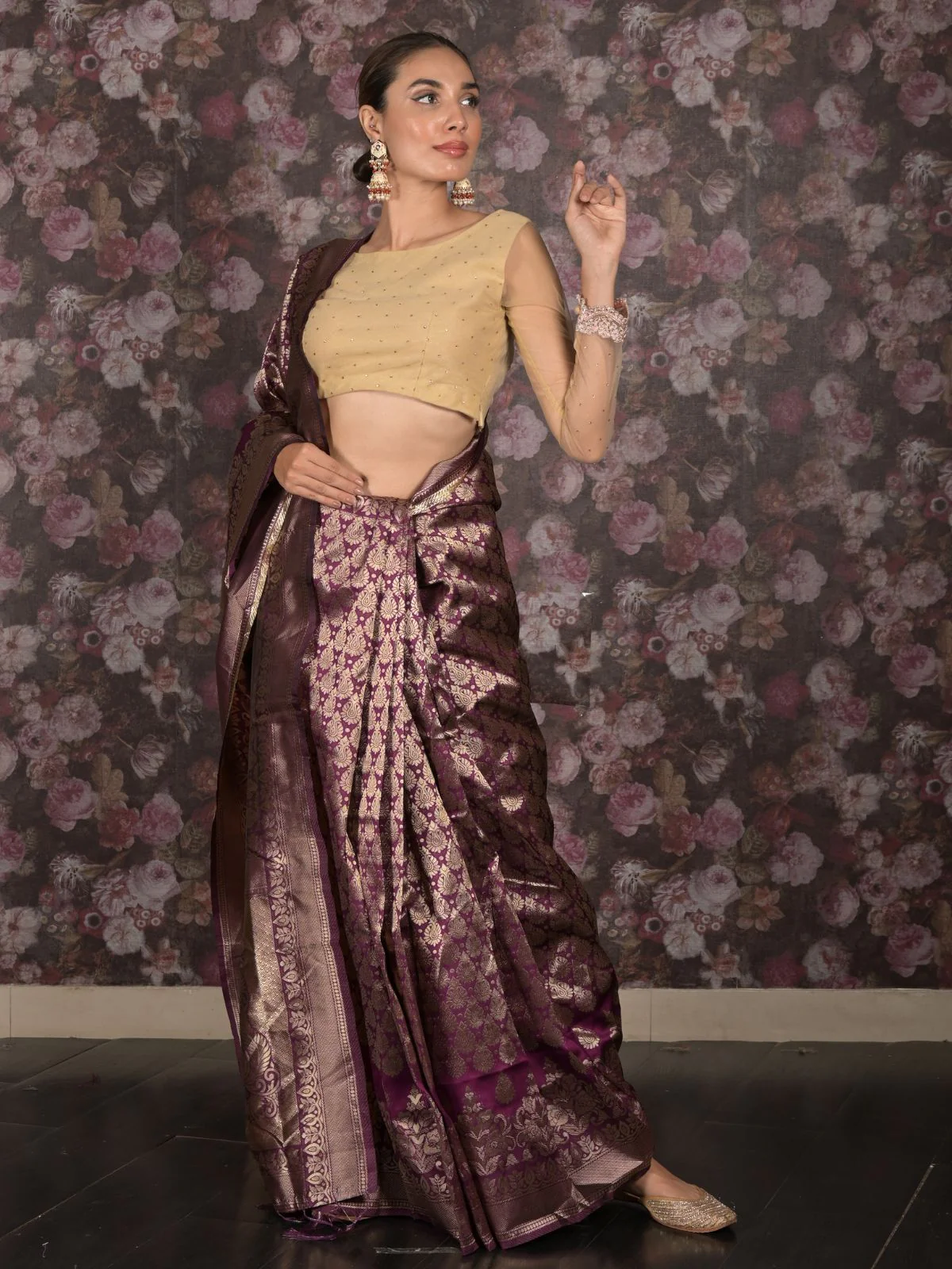 Odette Purple Silk Blend Woven Saree with Unstitched Blouse for Women - Image 2