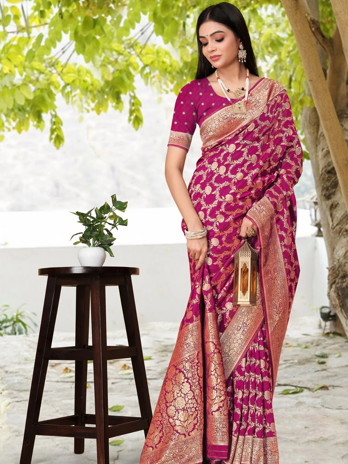 Odette Purple Woven Banarasi Silk Saree With Unstitched Blouse For Women - Image 3