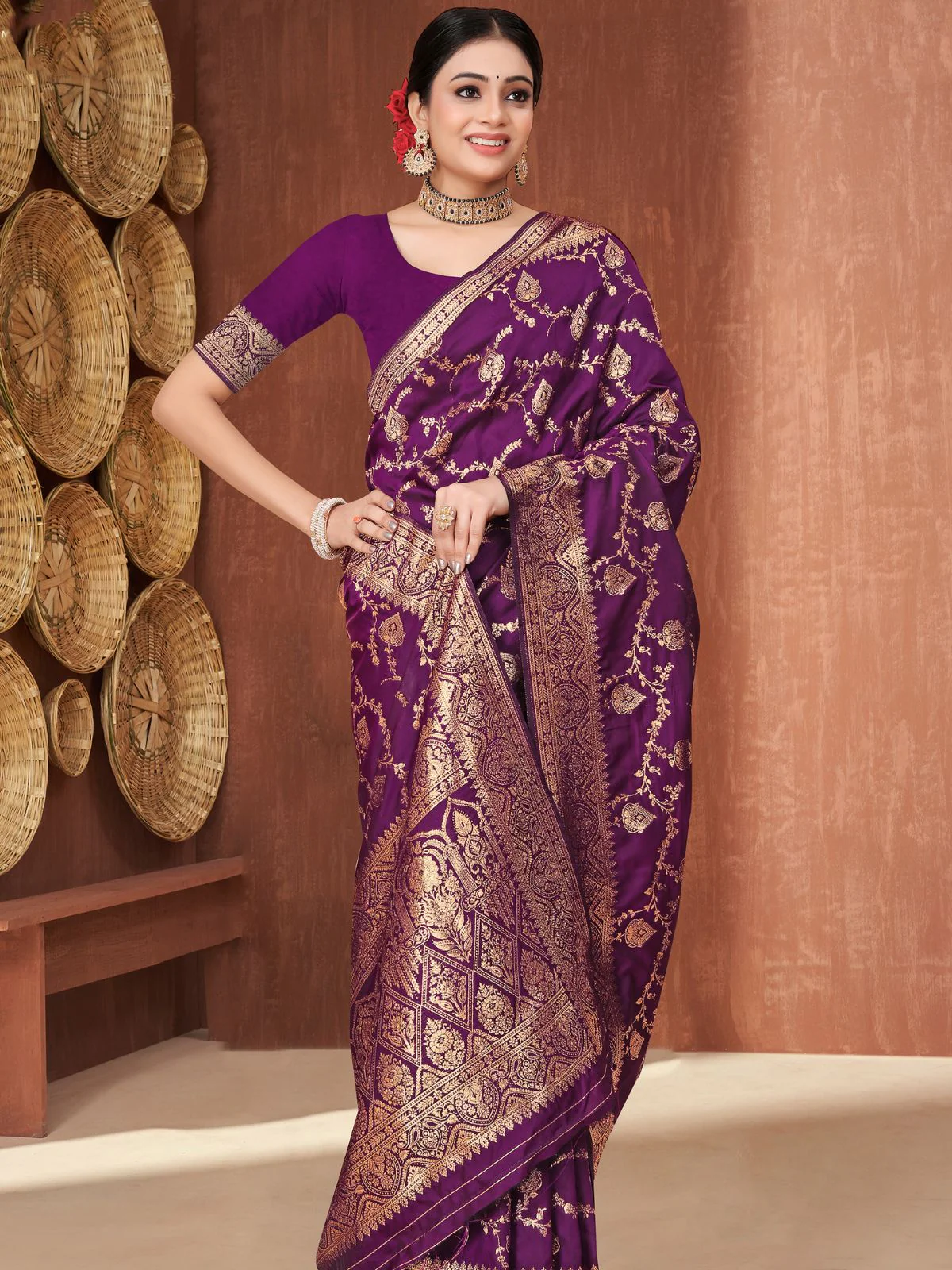 Odette Purple Woven Banarasi Silk Saree With unstitched Blouse For Women - Image 2