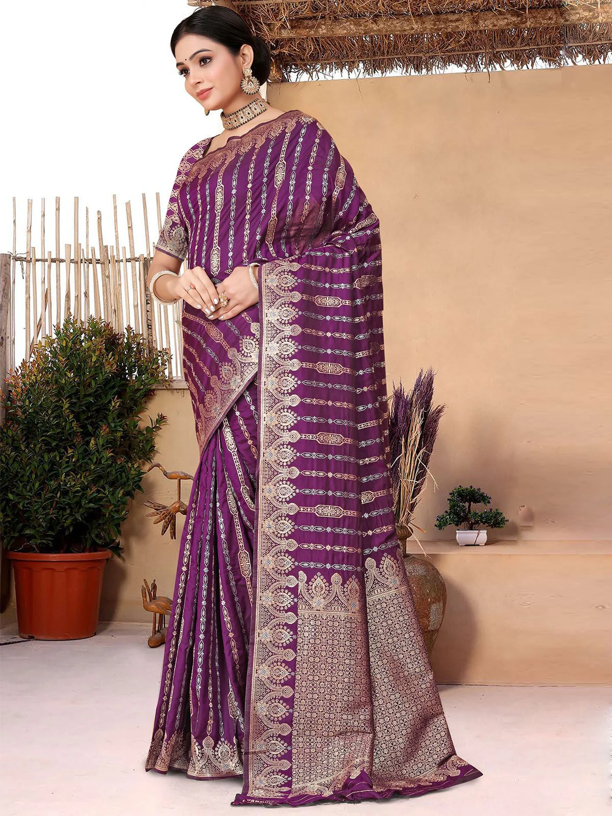 Odette Purple Woven Banarasi Silk Saree With Unstitched Blouse For Women - Image 3