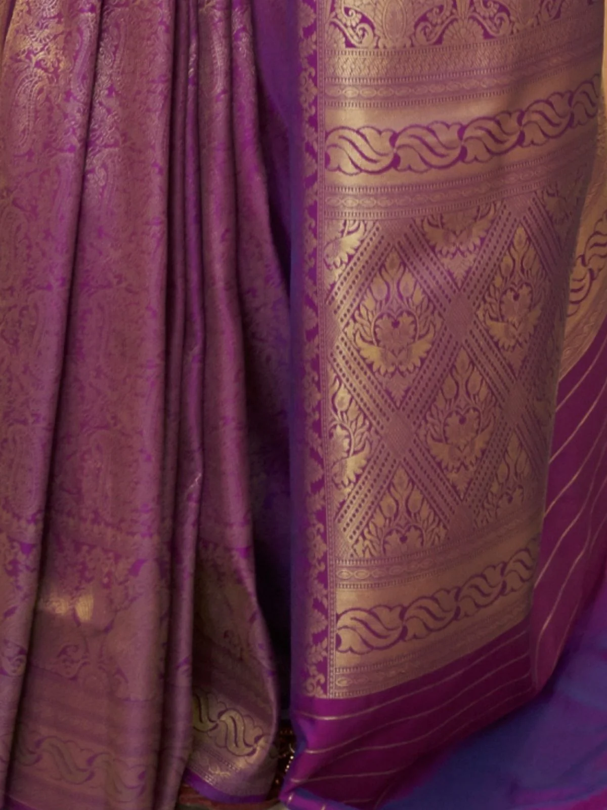 Odette Purple Woven Design Silk Blend Saree With Unstitched Blouse For Women - Image 3