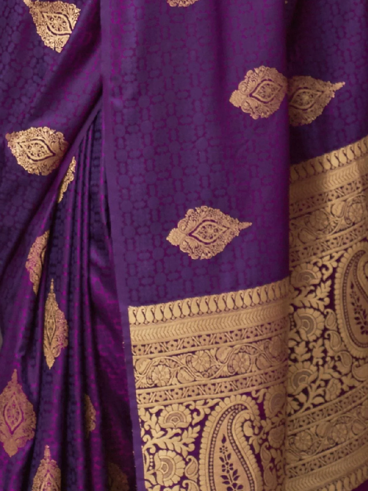 Odette Purple Woven Design Silk Blend Saree With Unstitched Blouse For Women - Image 3