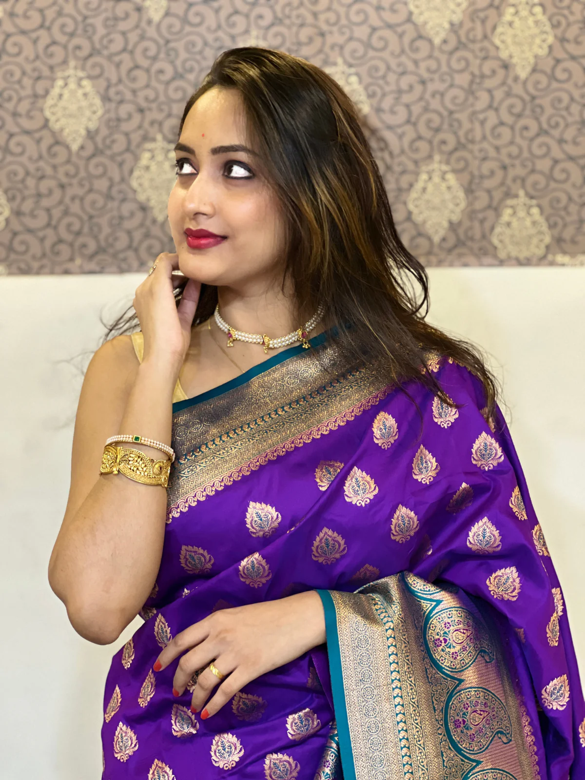 Odette Purple Woven Design Soft Silk Saree With Unstitched Blouse For Women - Image 3