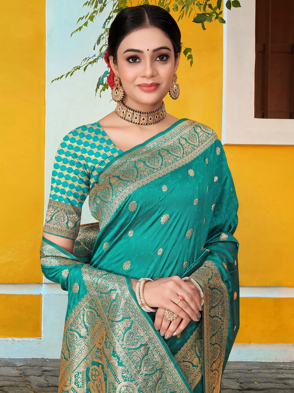Odette Teal Banarasi Woven Saree With Unstitched Blouse For Women - Image 5