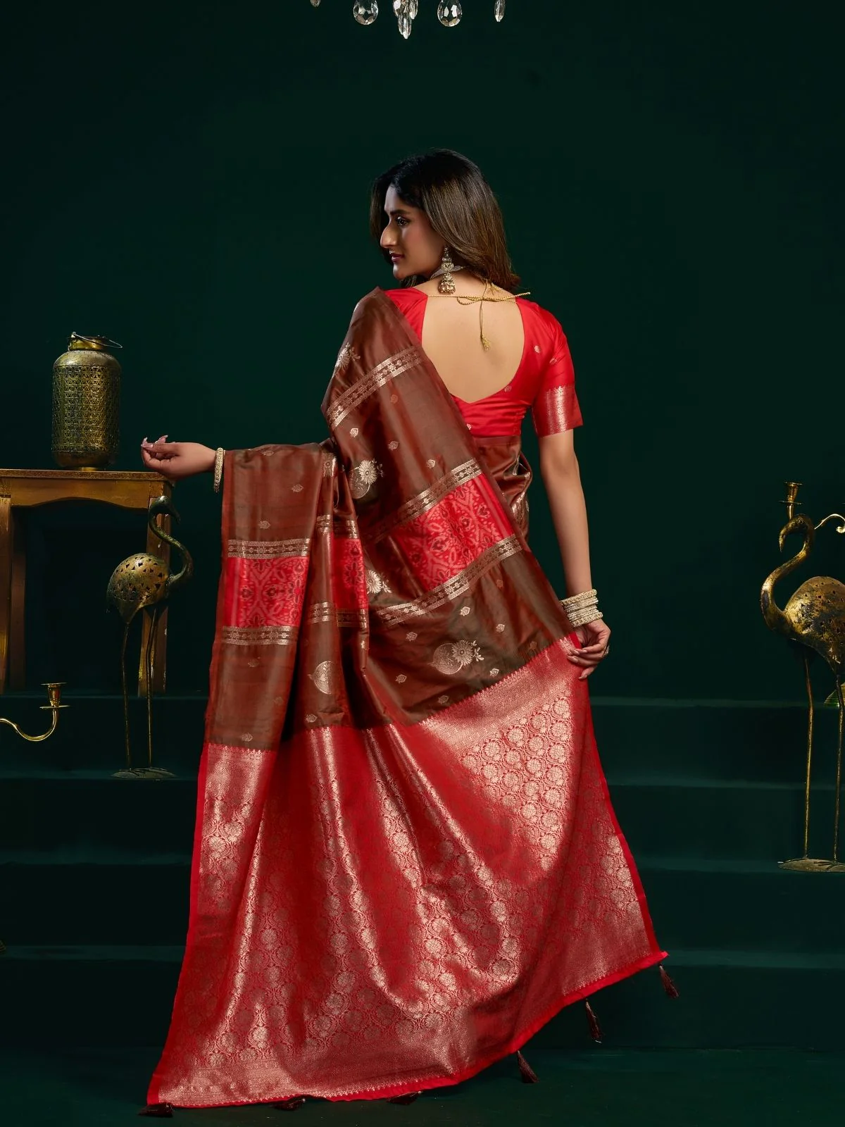 Odette Red and Brown Silk Blend Woven Saree For Women - Image 4