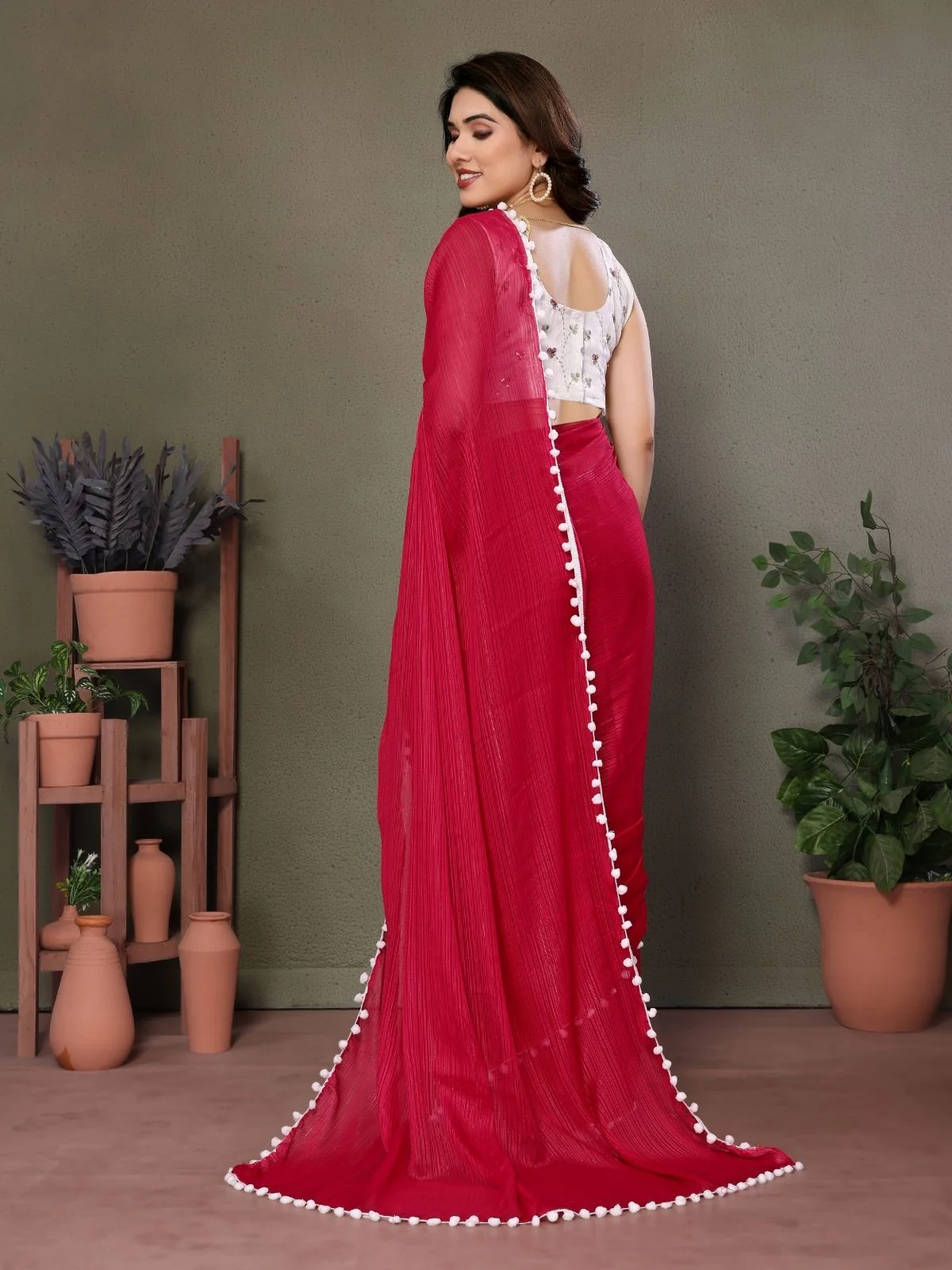 Odette Red Banglori Lace Work Saree With Unstitched Blouse For Women - Image 4