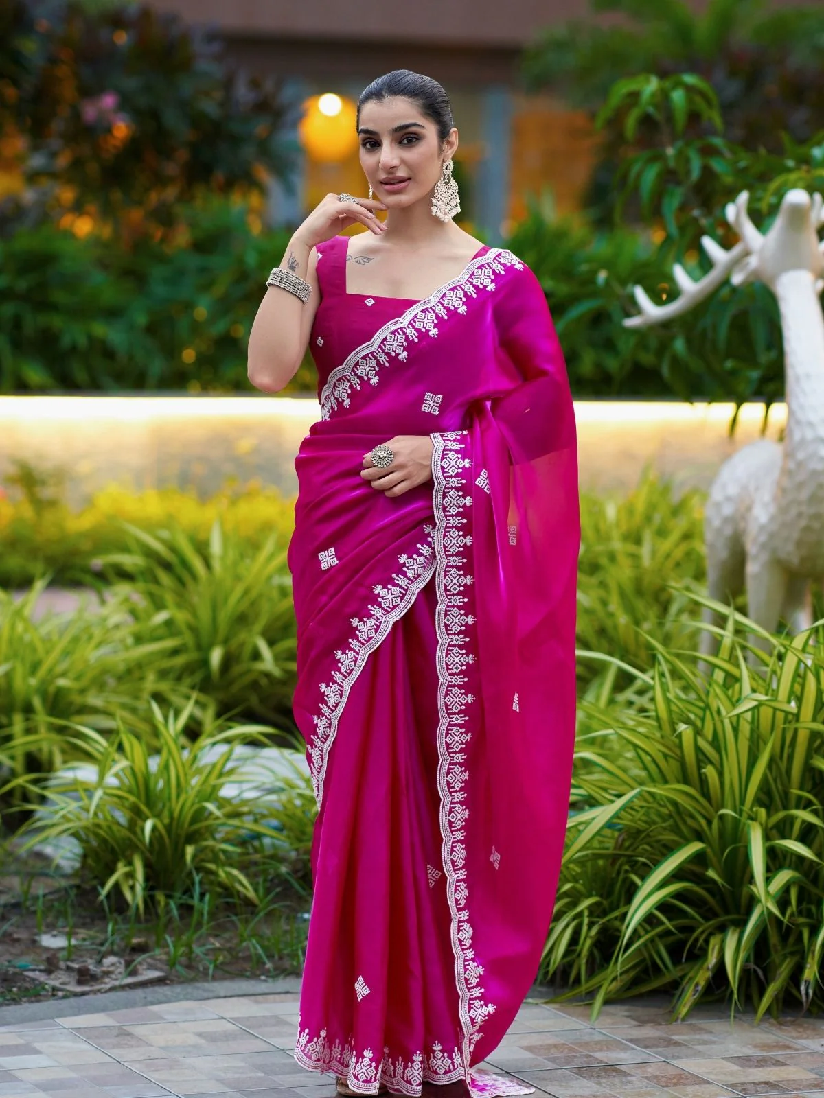 Odette Red Chiffon Embroidered Saree For Women - Image 4
