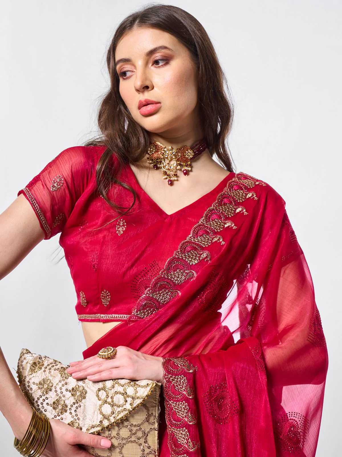 Odette Red Chiffon Embroidered Saree With Unstitched Blouse For Women - Image 5