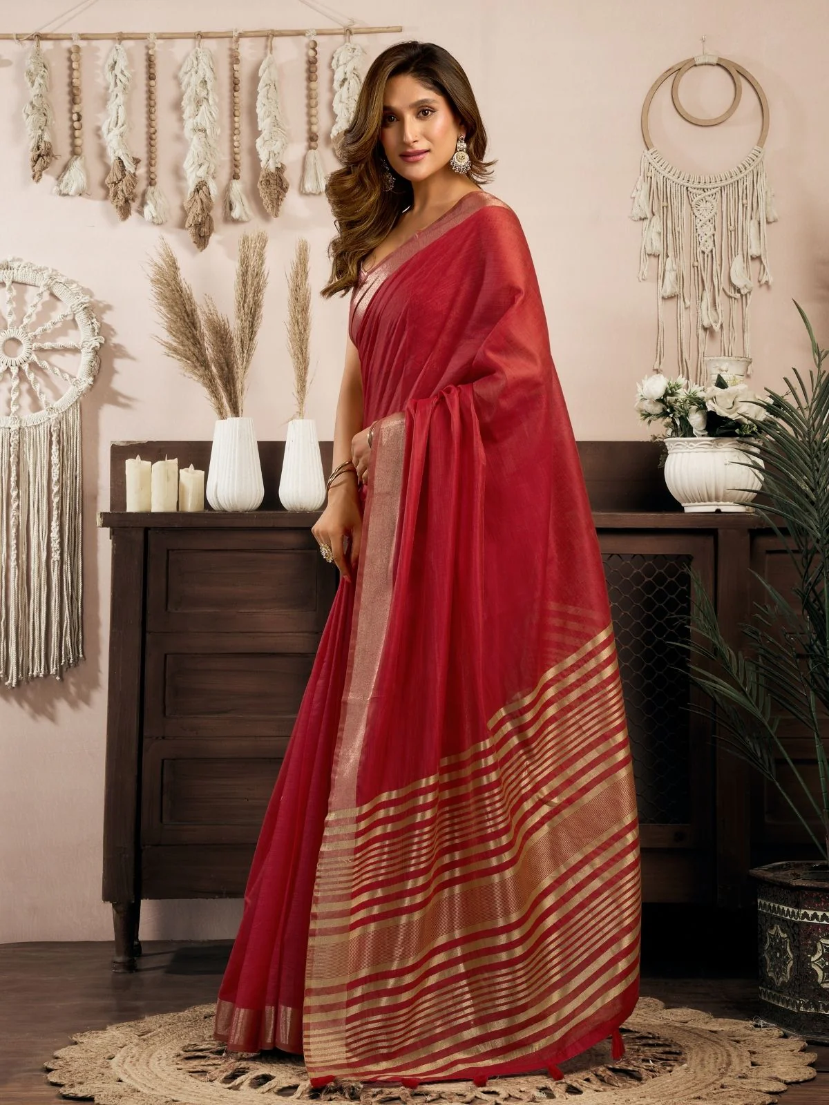 Odette Red Cotton Blend Woven Saree For Women - Image 2