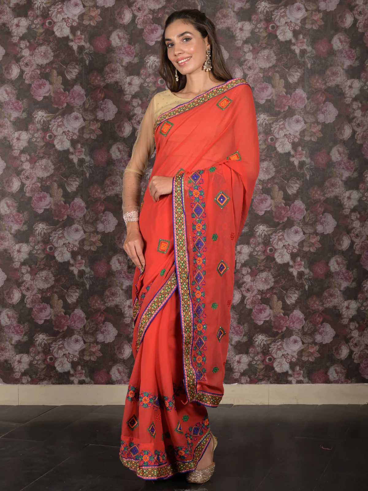 Odette Red Embroidered Chiffon Saree Without Blouse for Women - Image 2