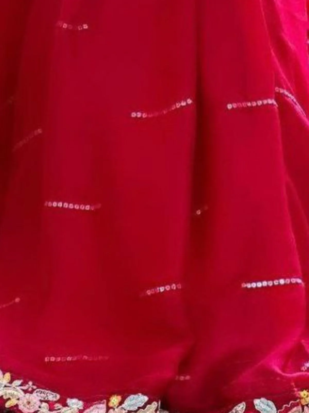 Odette Red Embroidered Silk Blend Saree With Stitched Blouse For Women - Image 4