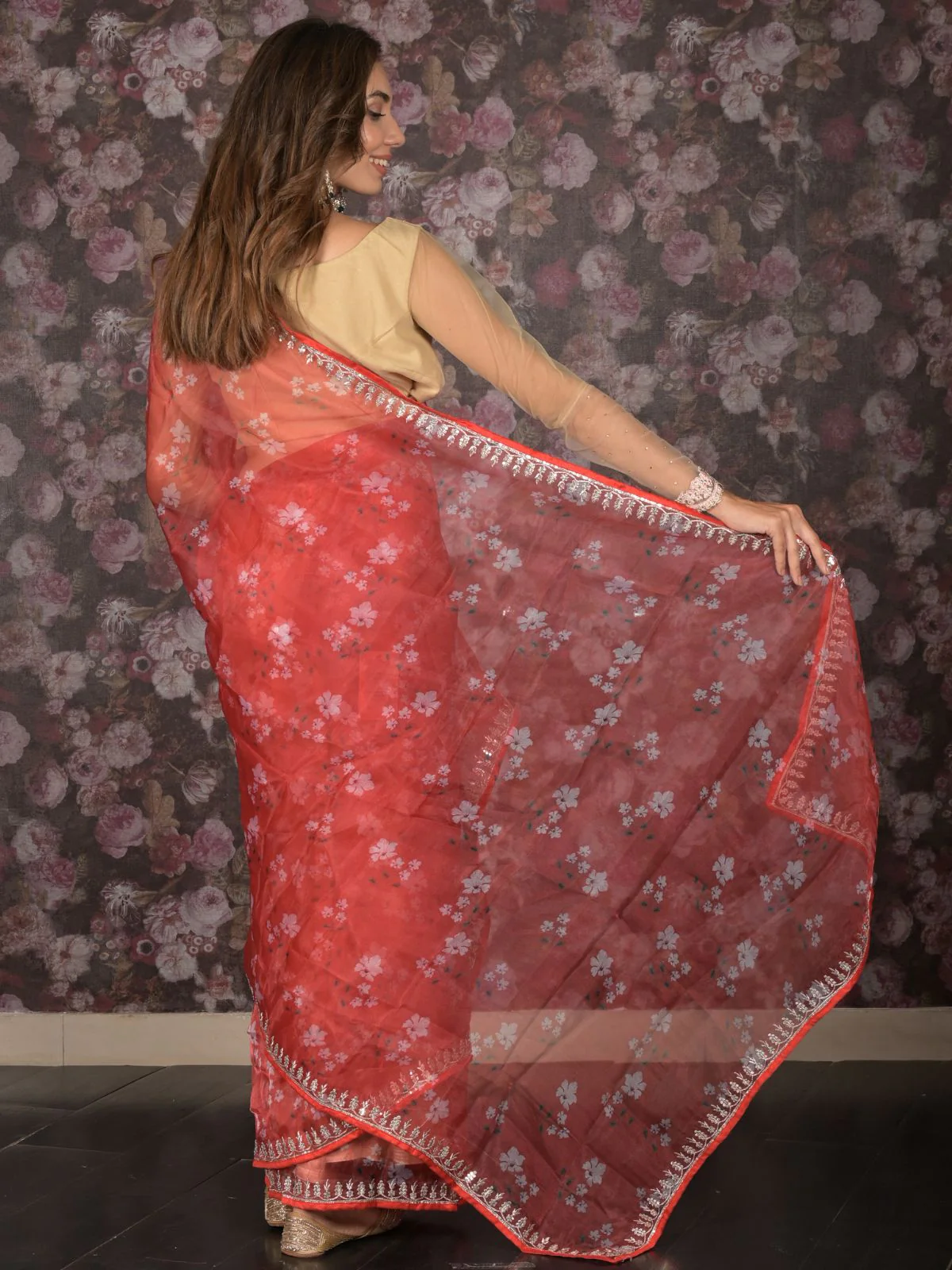 Odette Red Floral Printed Embroidered Organza Saree with Unstitched Blouse for Women - Image 4